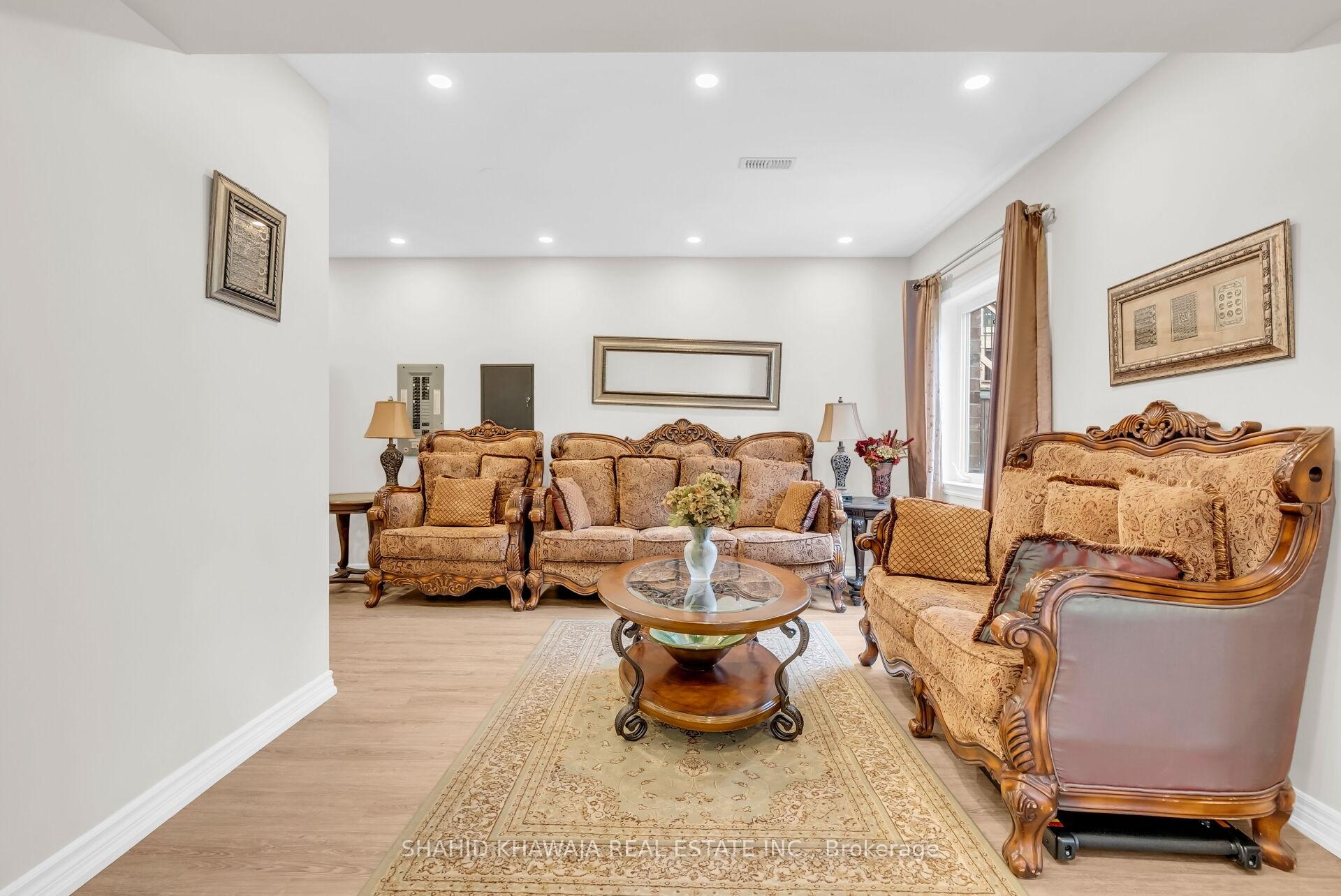 49 Candlewood Court