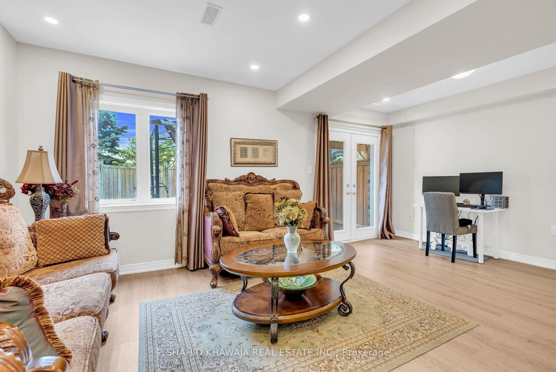 49 Candlewood Court