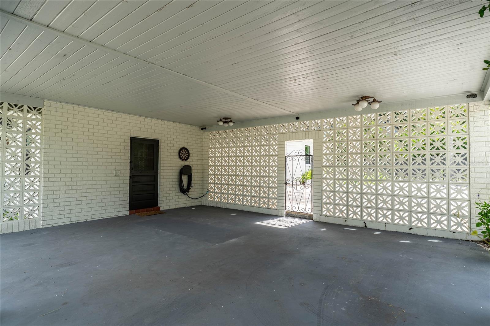 1016 W KENTUCKY AVE