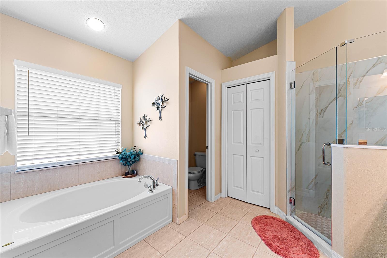 1700 LEYBOURNE LOOP LOOP