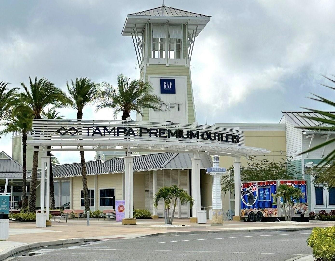 1700 LEYBOURNE LOOP LOOP