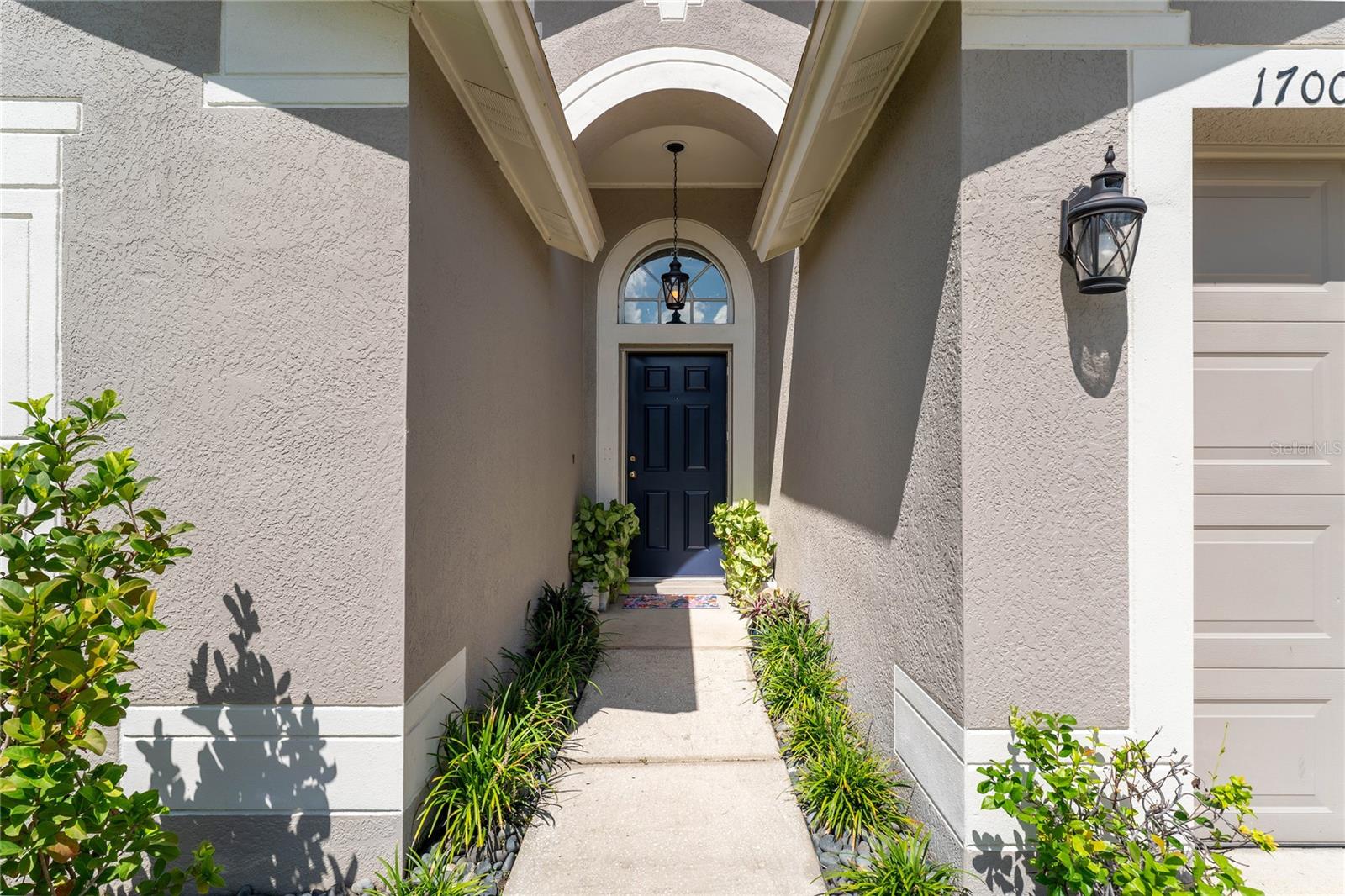 1700 LEYBOURNE LOOP LOOP