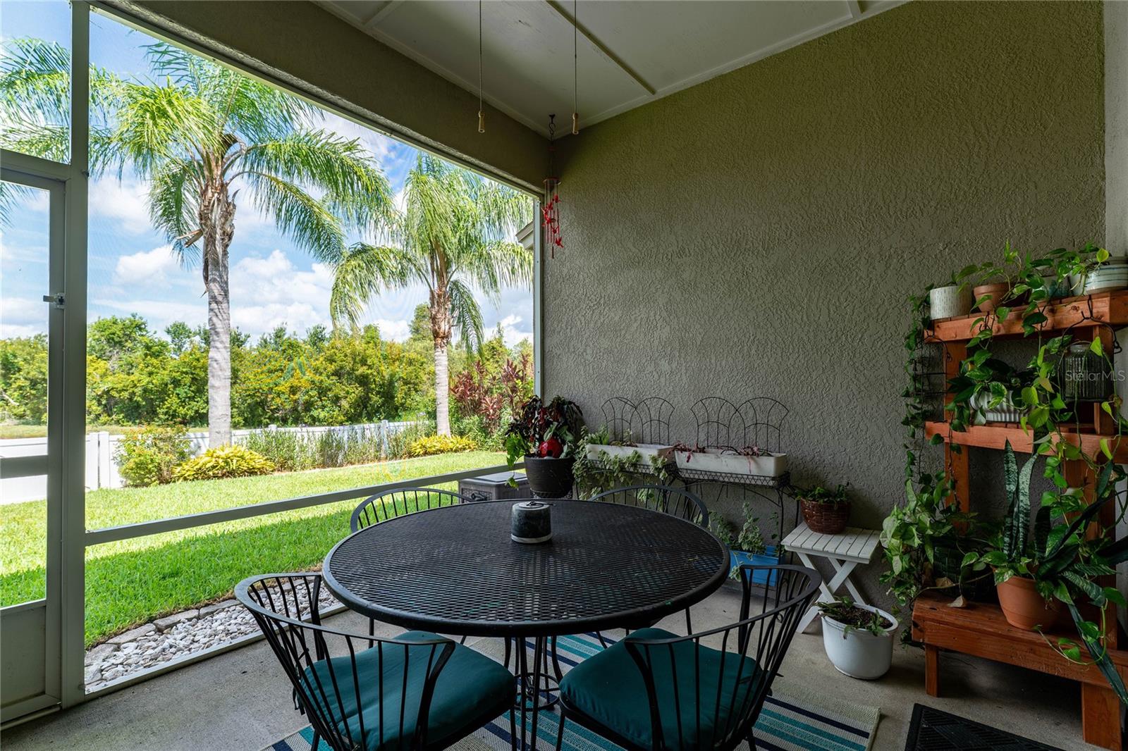 1700 LEYBOURNE LOOP LOOP