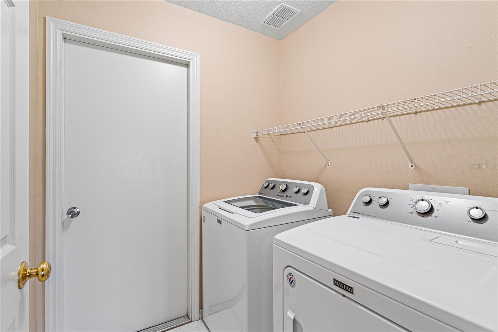 1700 LEYBOURNE LOOP LOOP