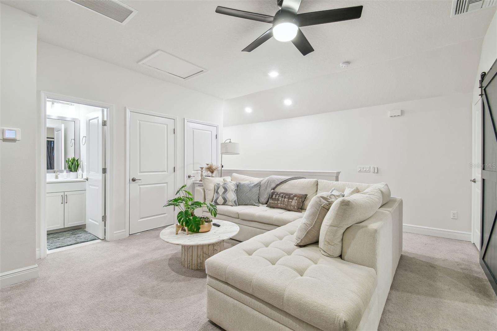 6107 NIKKI LANE LN
