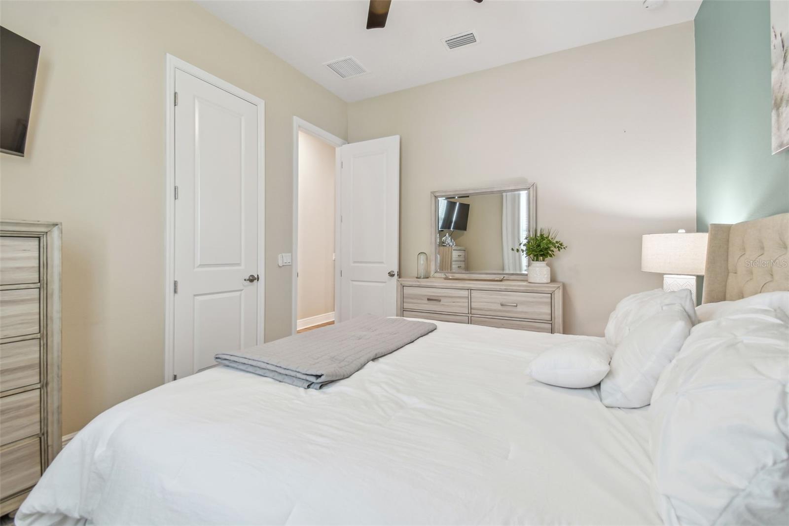 6107 NIKKI LANE LN