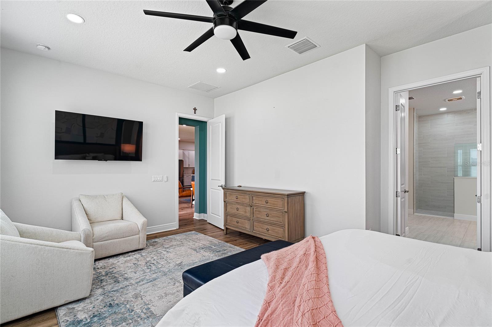 6107 NIKKI LANE LN