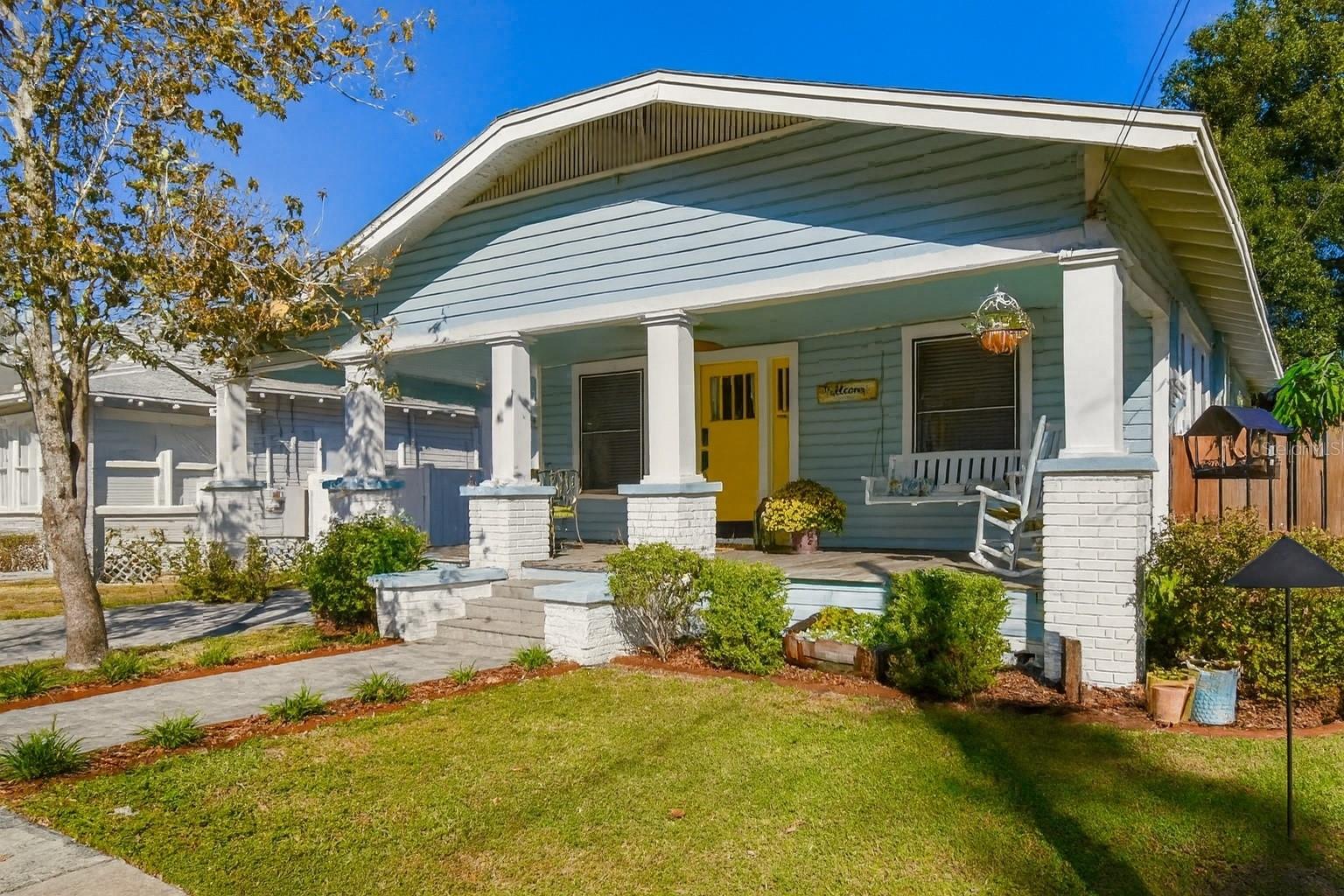 906 E HAMILTON AVE