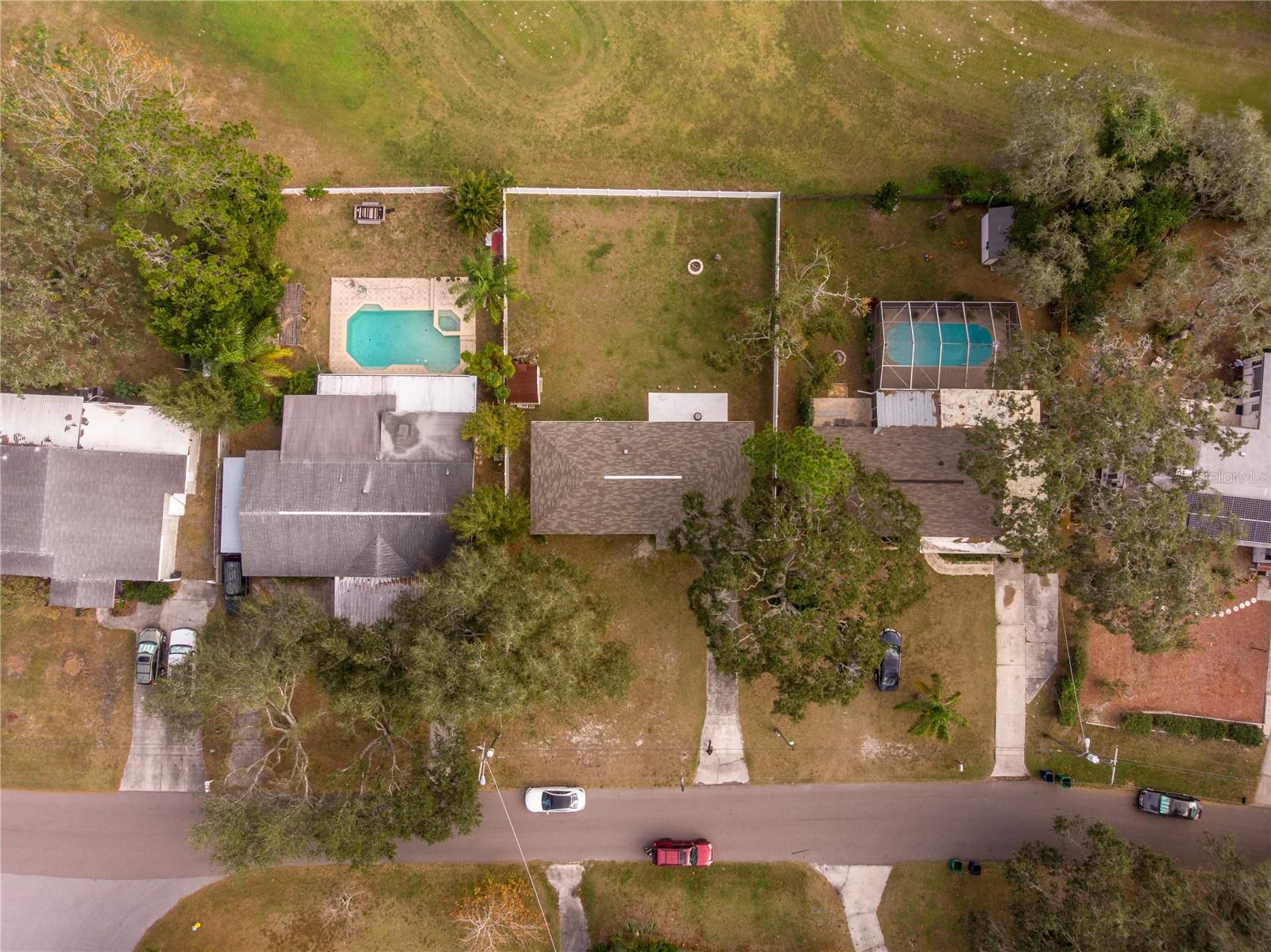 10235 N FLEETWOOD DR