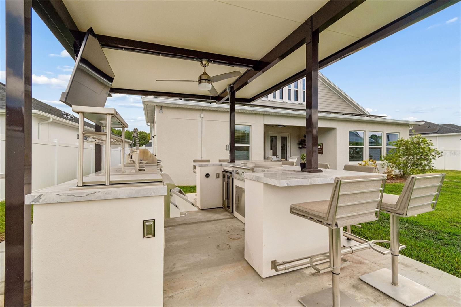 6107 NIKKI LANE LN