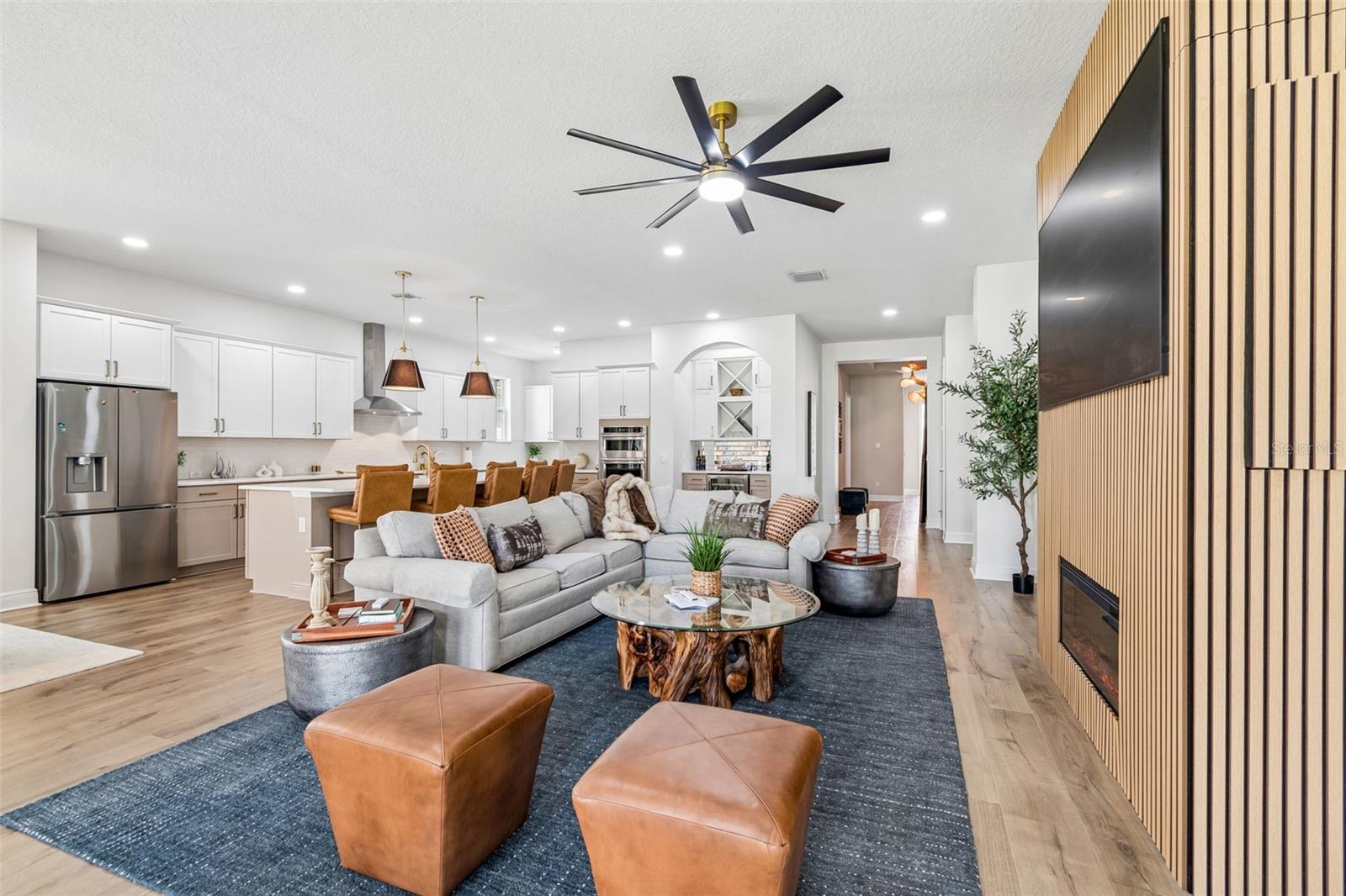 6107 NIKKI LANE LN