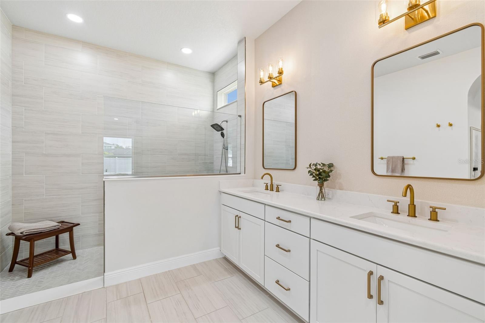 6107 NIKKI LANE LN