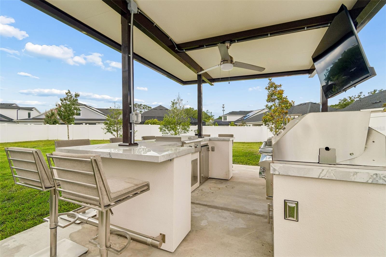 6107 NIKKI LANE LN