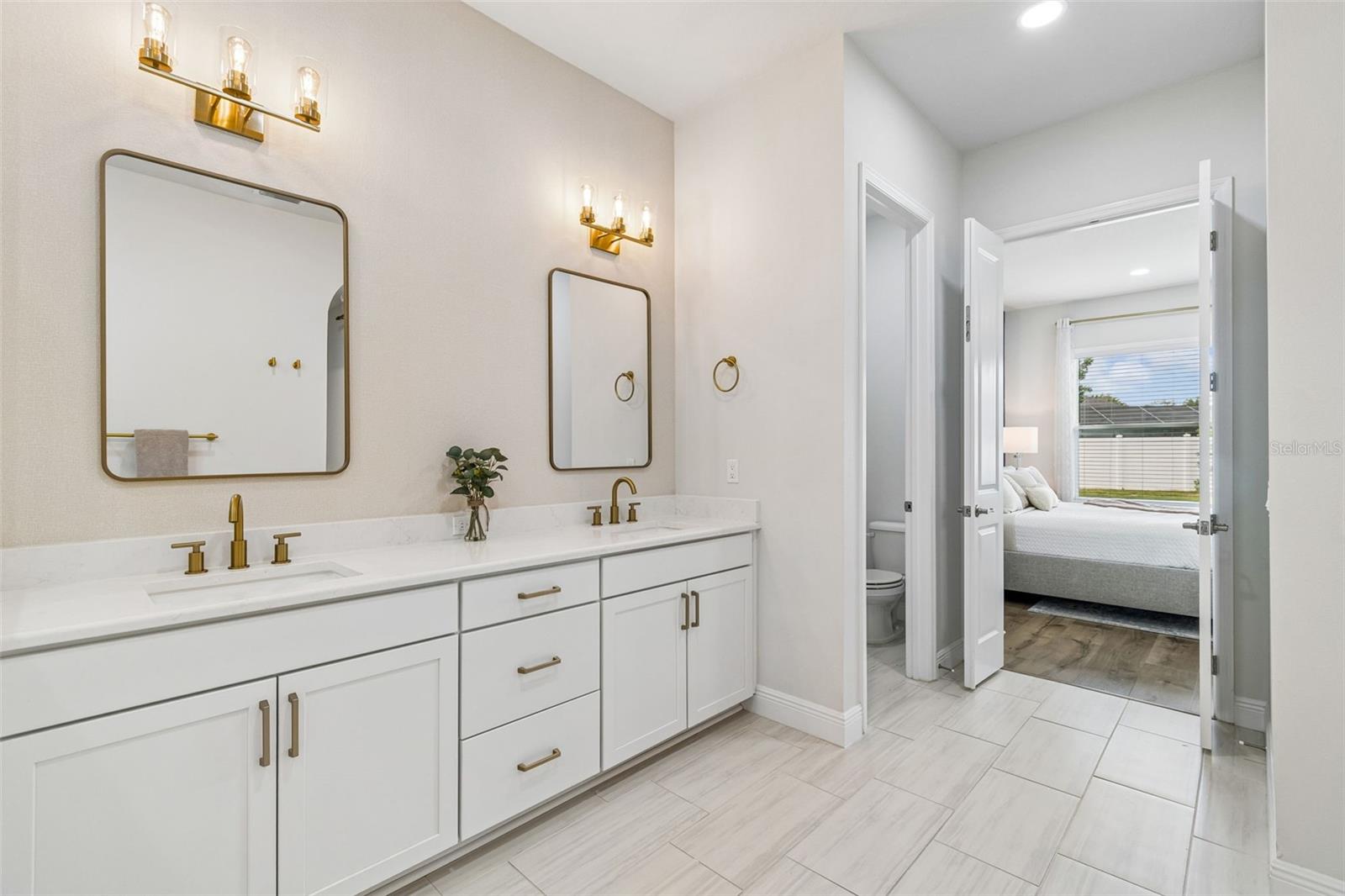 6107 NIKKI LANE LN