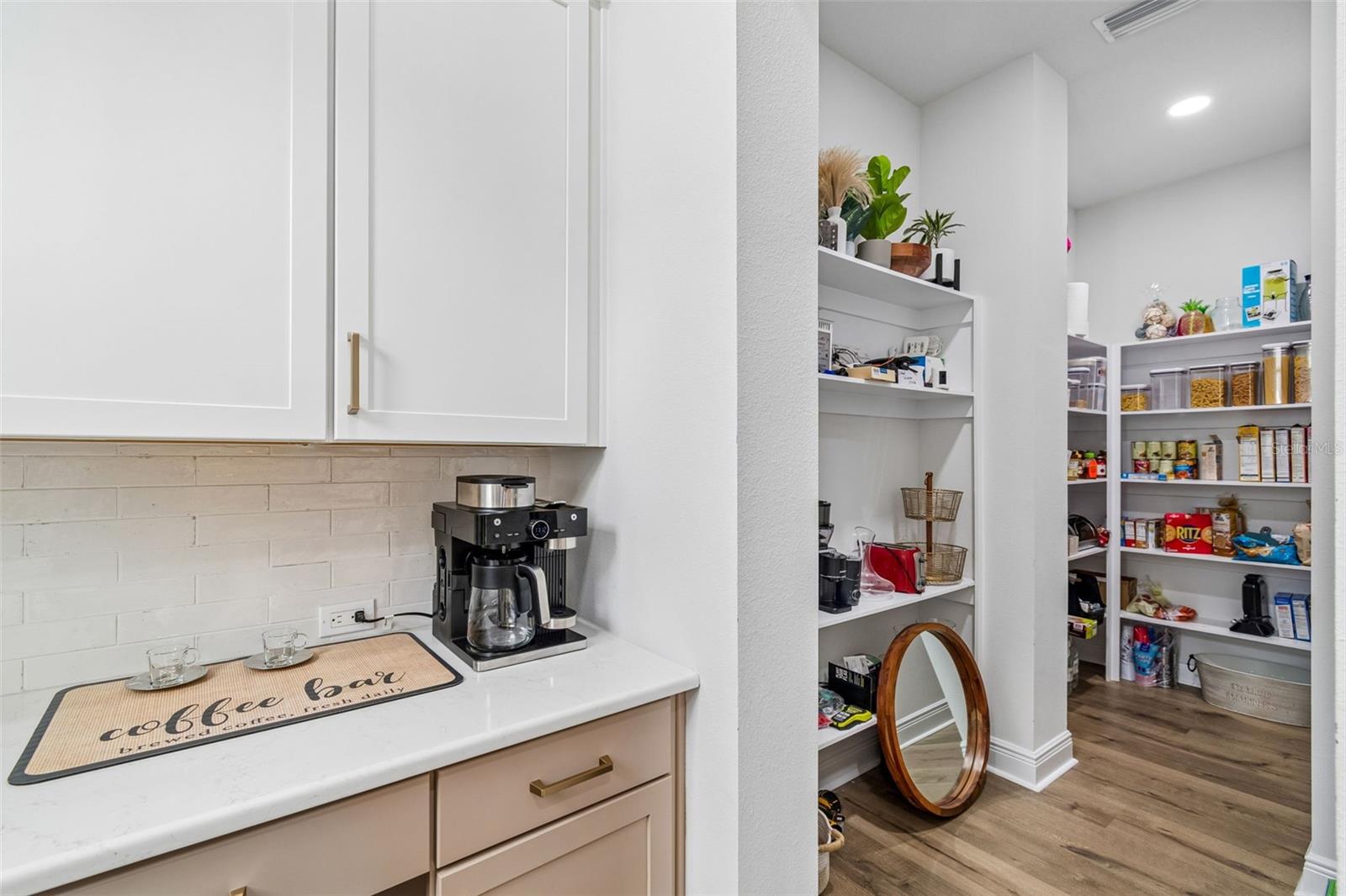 6107 NIKKI LANE LN