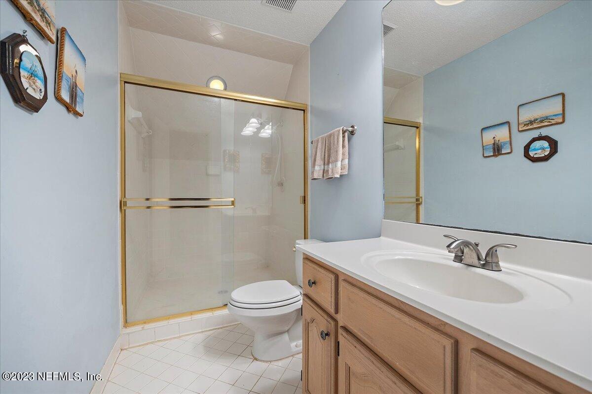 8037 PEBBLE CREEK Lane