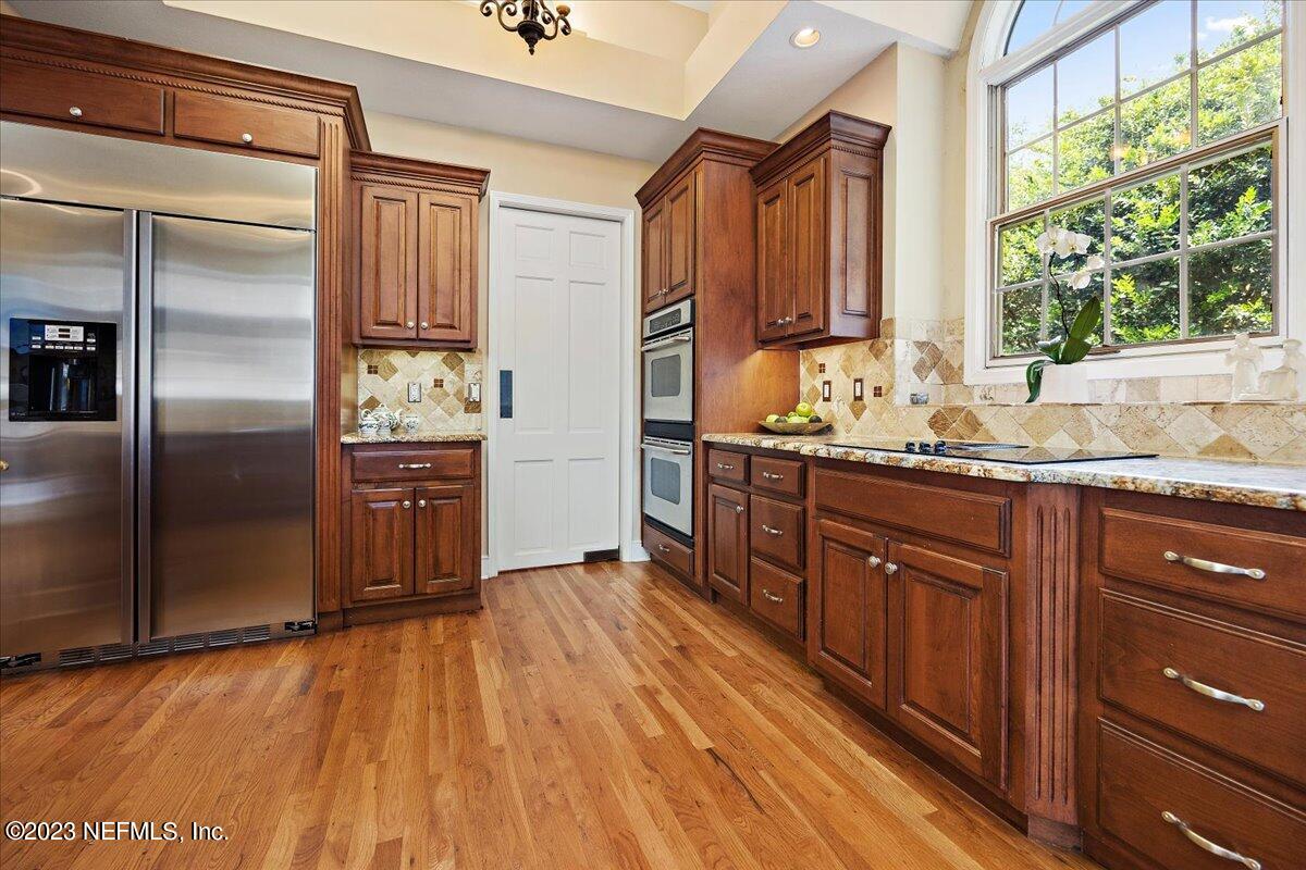 8037 PEBBLE CREEK Lane