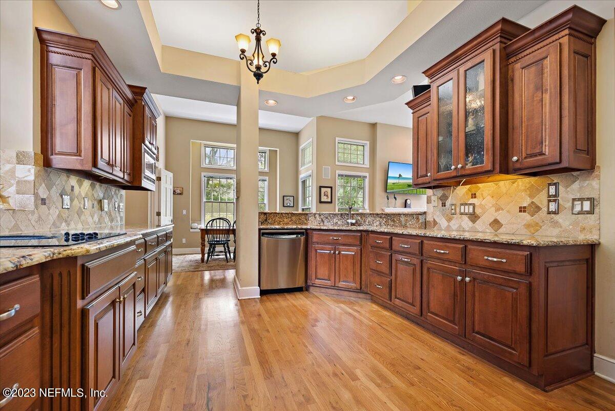 8037 PEBBLE CREEK Lane