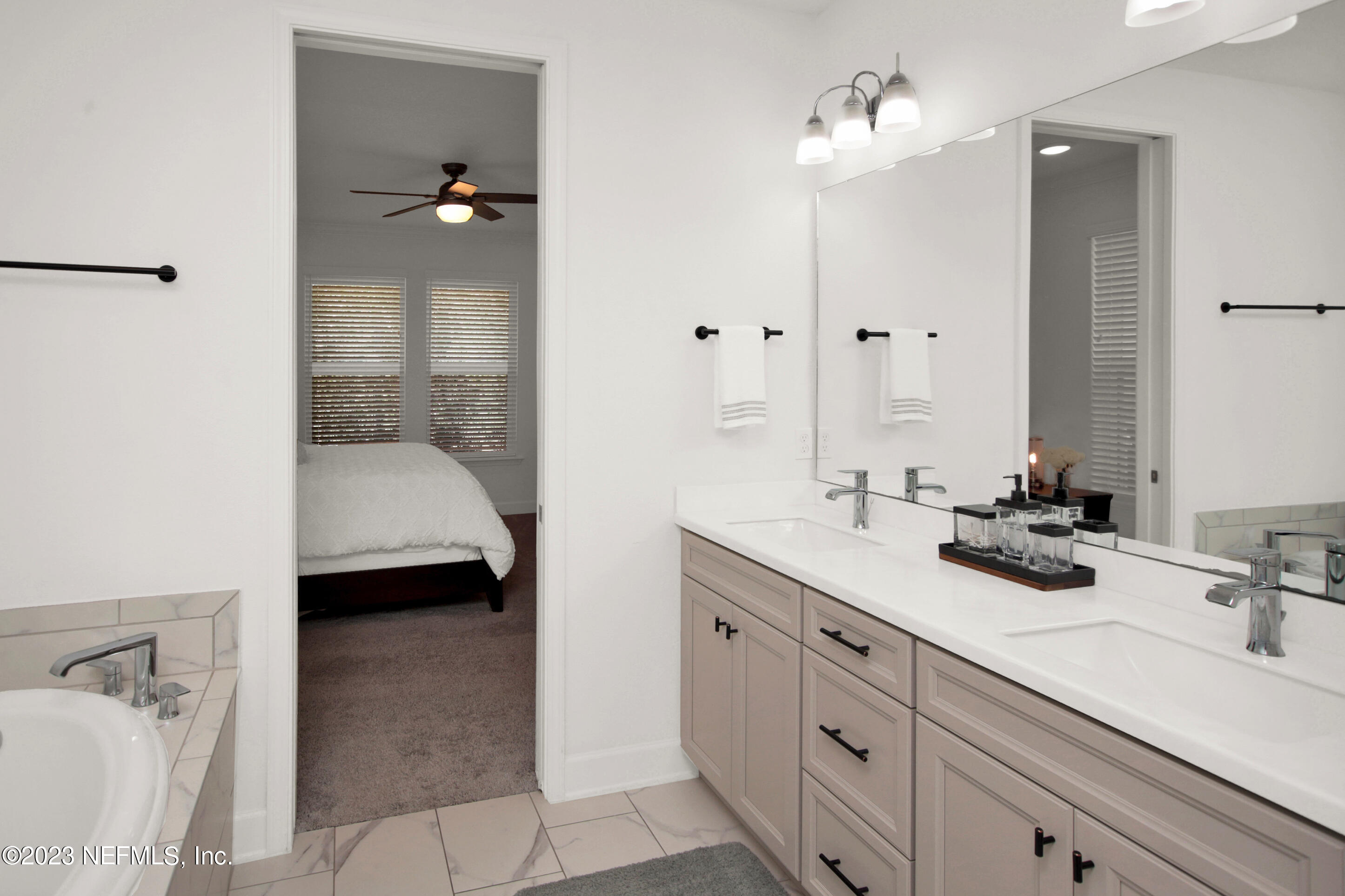 292 PIONEER VILLAGE Drive