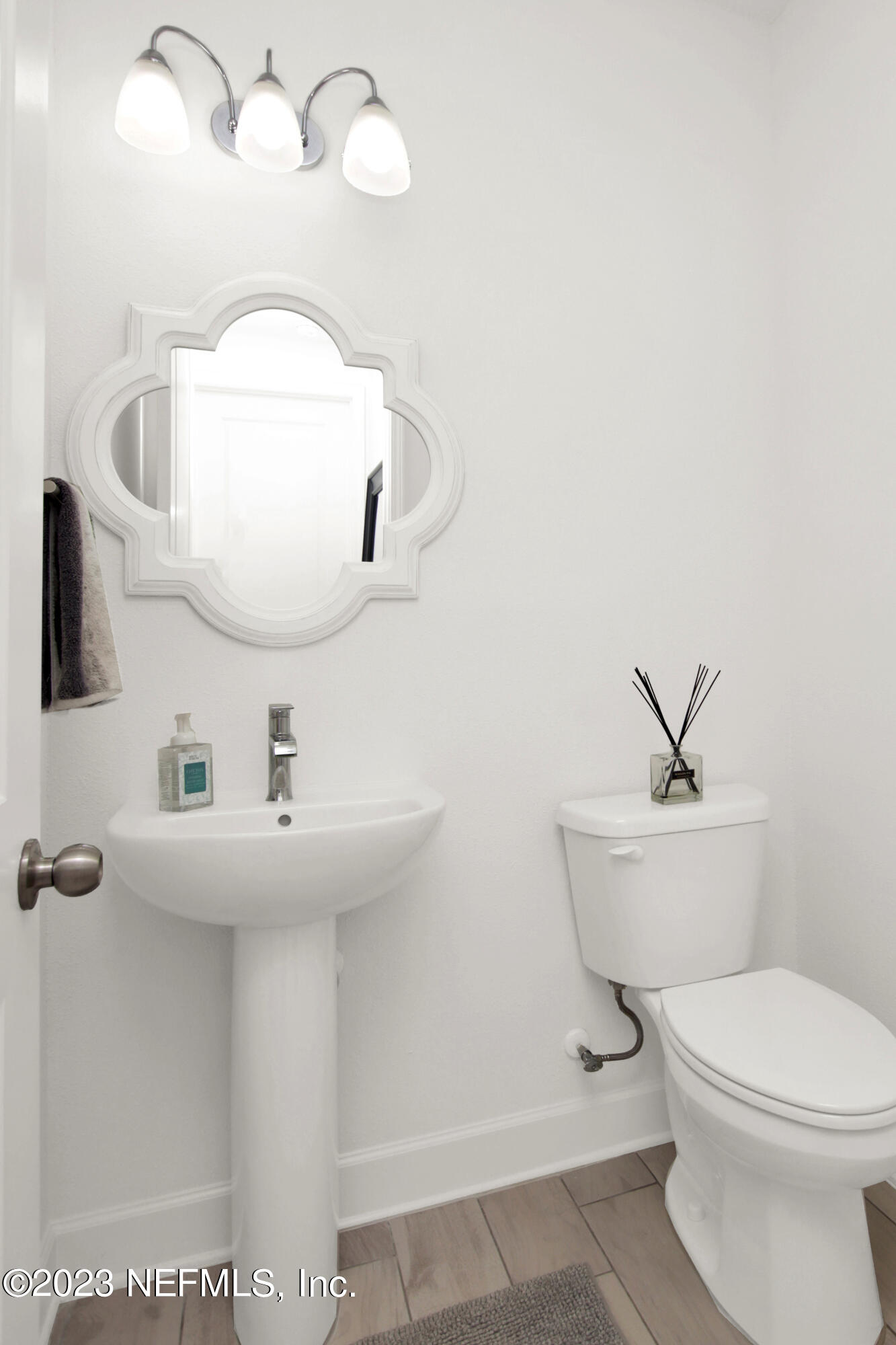 292 PIONEER VILLAGE Drive