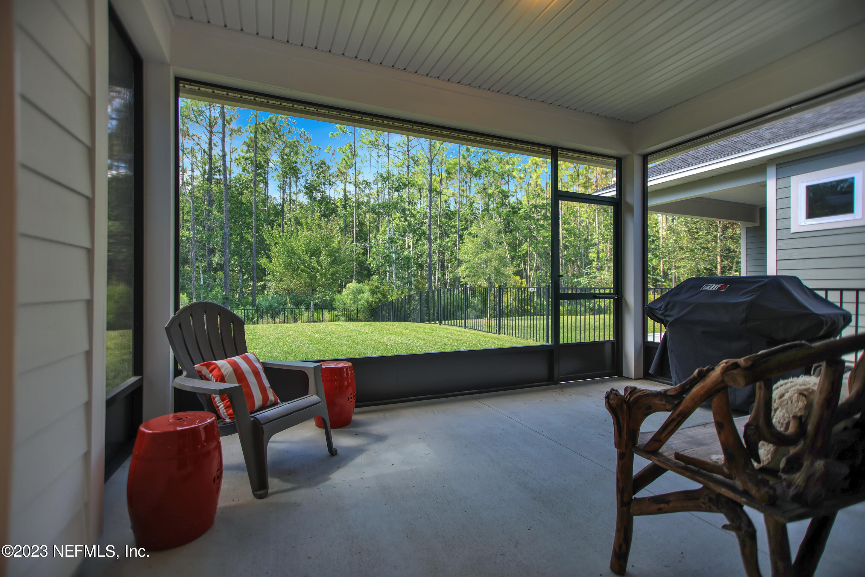 292 PIONEER VILLAGE Drive