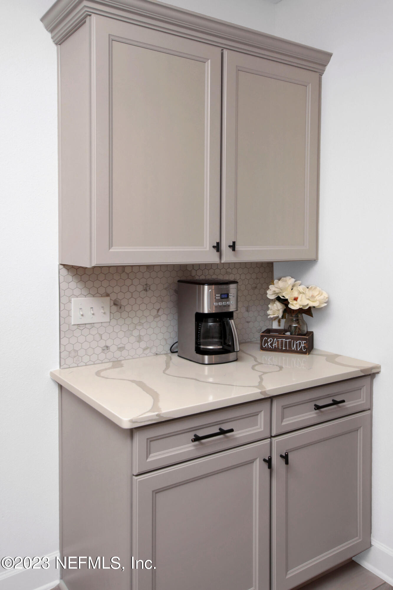 292 PIONEER VILLAGE Drive