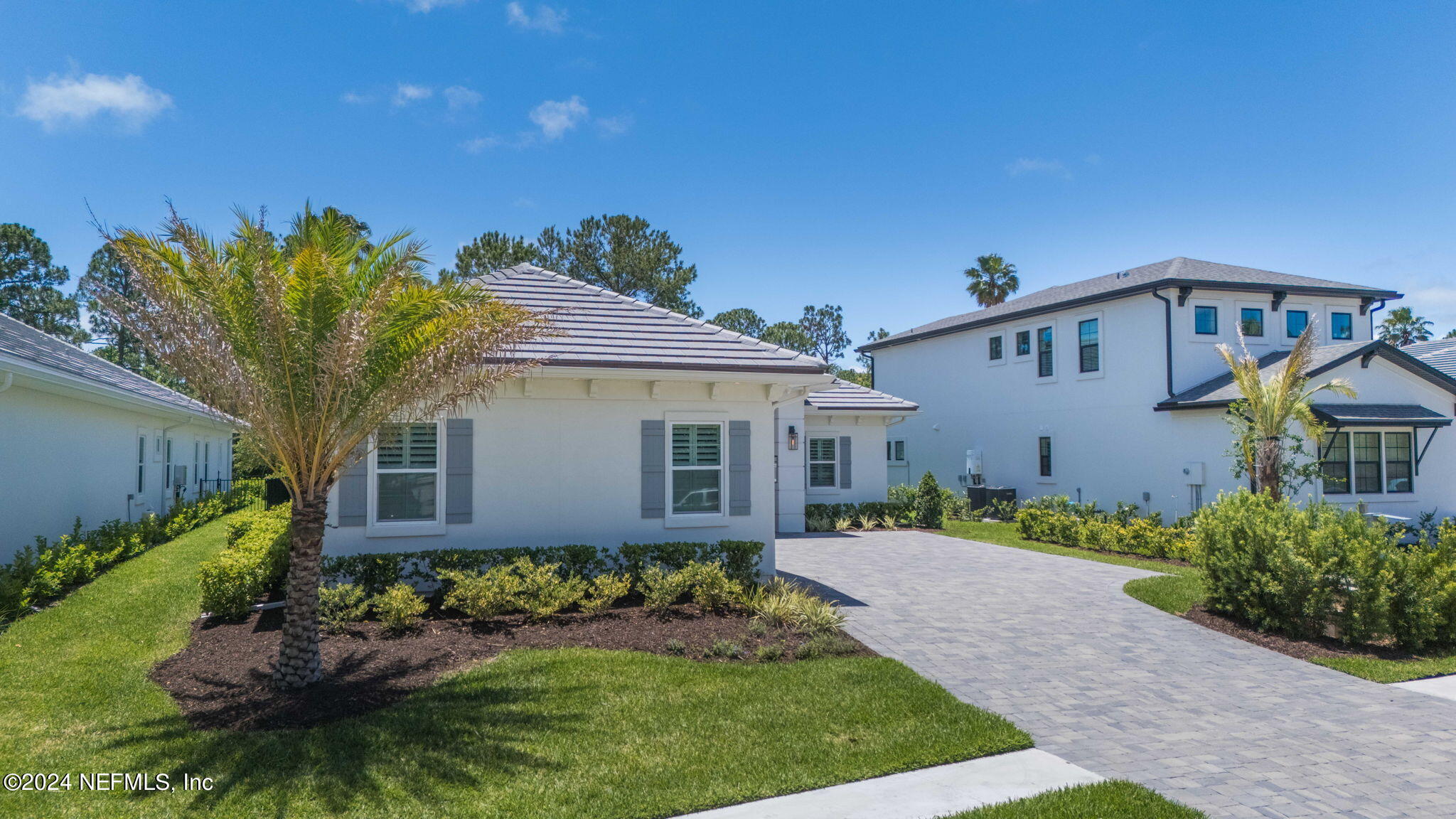 401 LACOSTA VILLA Court