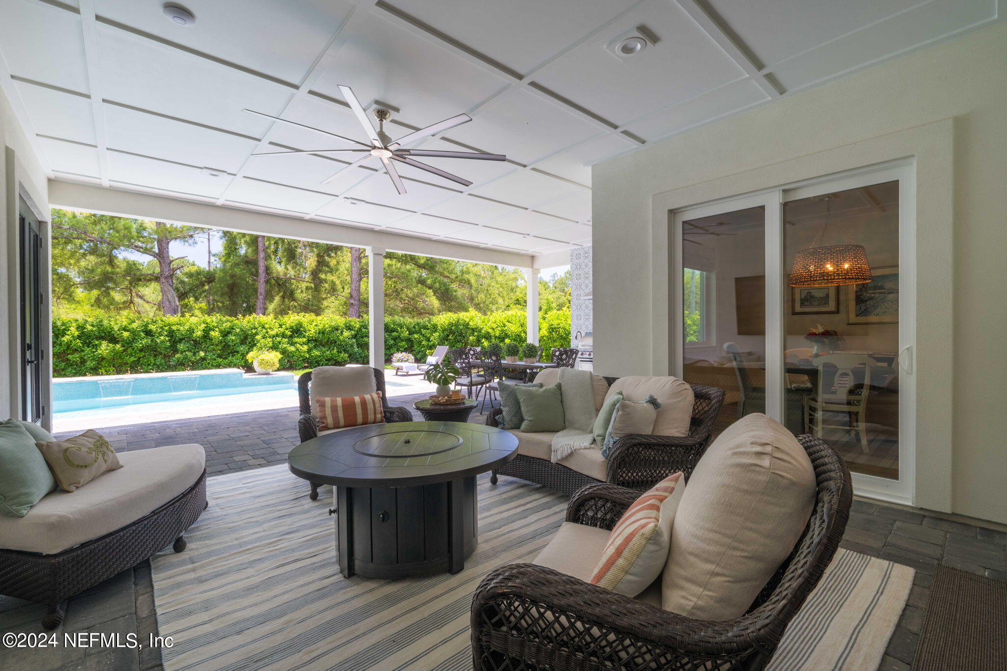 401 LACOSTA VILLA Court