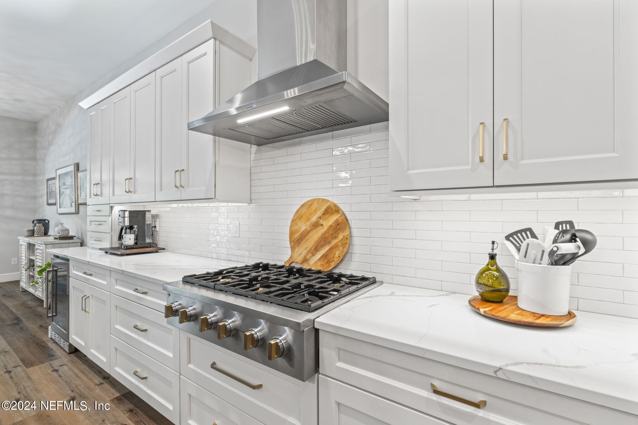 401 LACOSTA VILLA Court