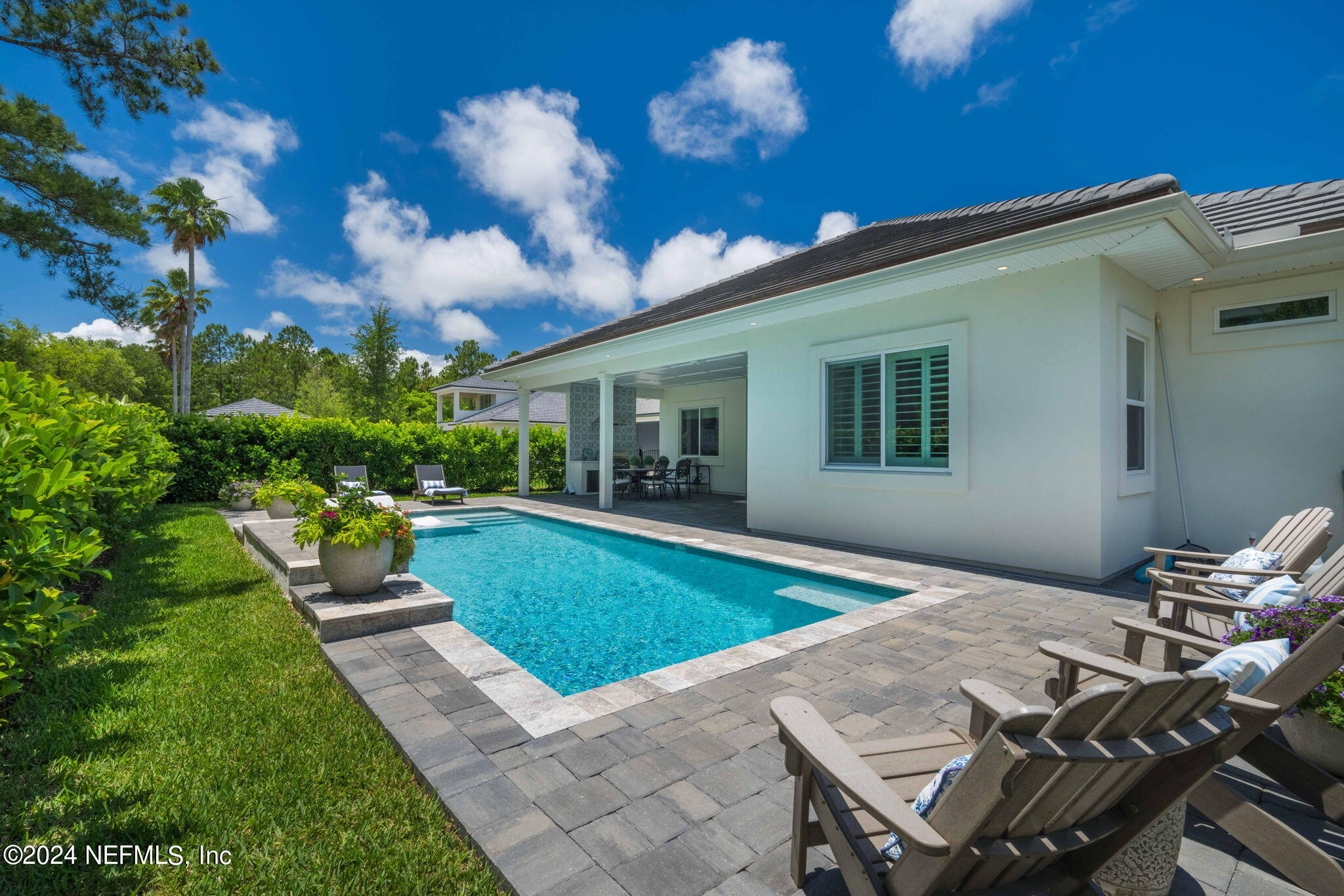 401 LACOSTA VILLA Court