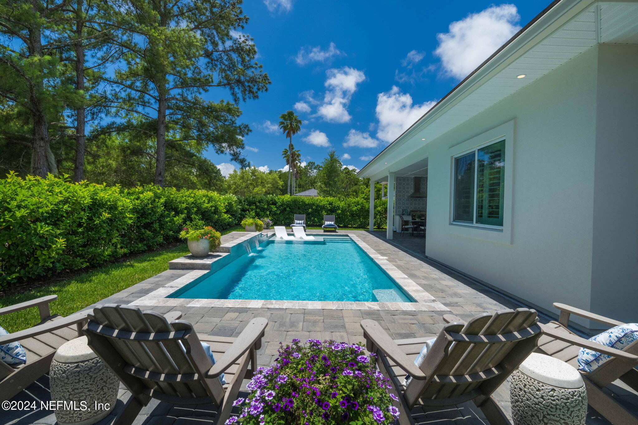 401 LACOSTA VILLA Court