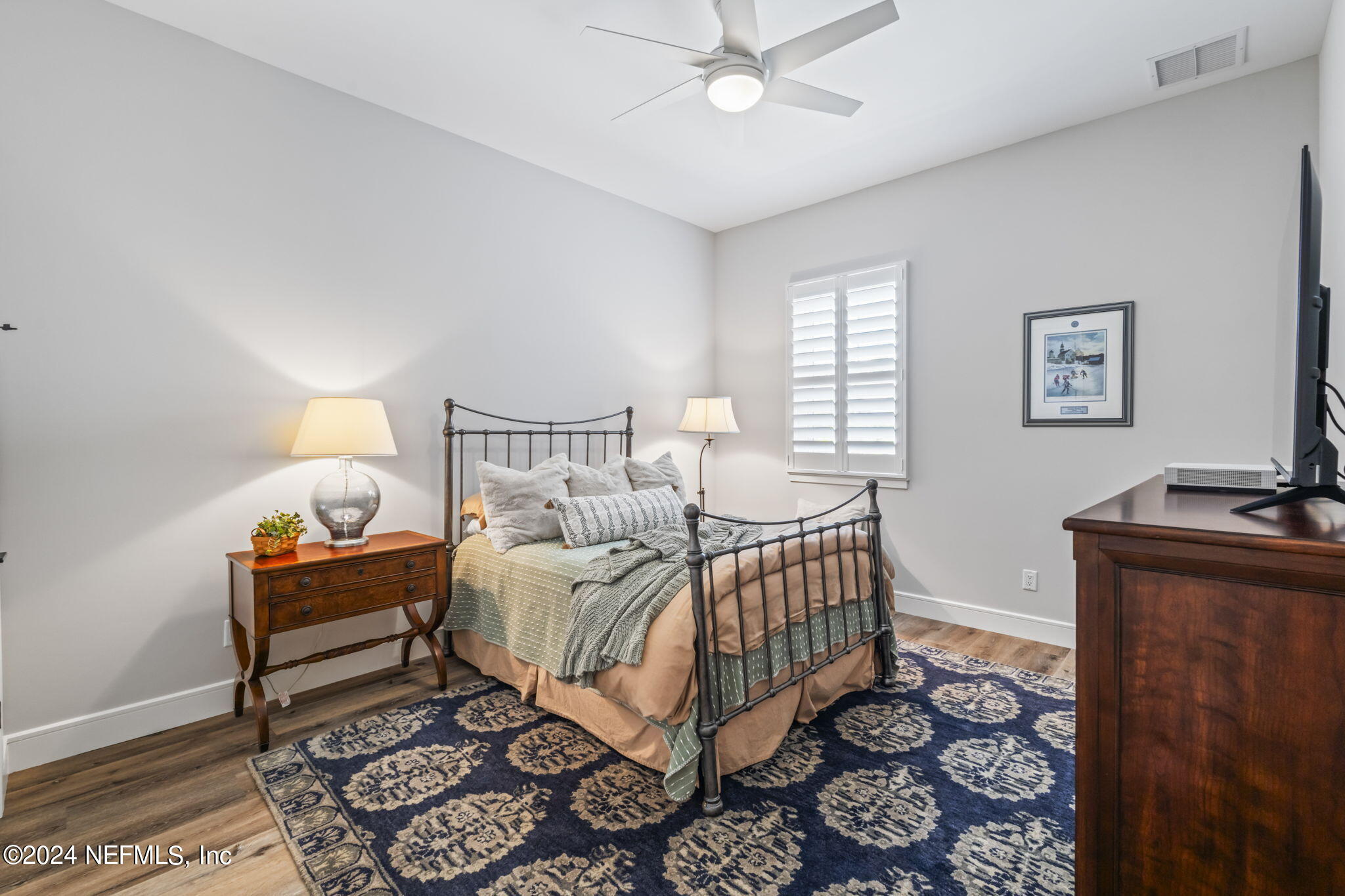 401 LACOSTA VILLA Court