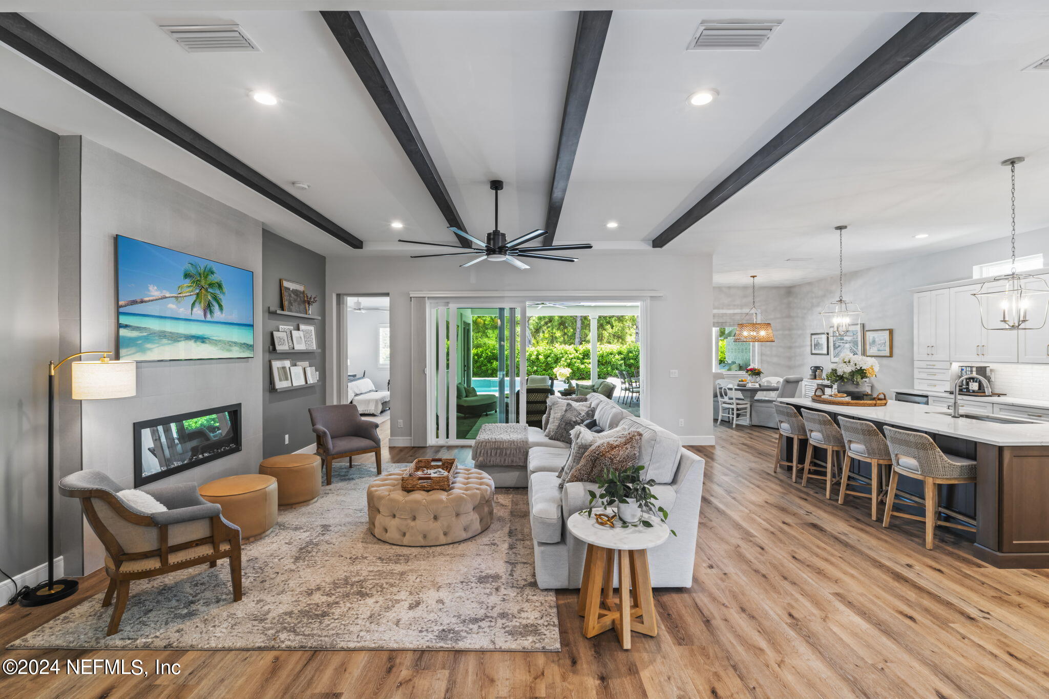 401 LACOSTA VILLA Court