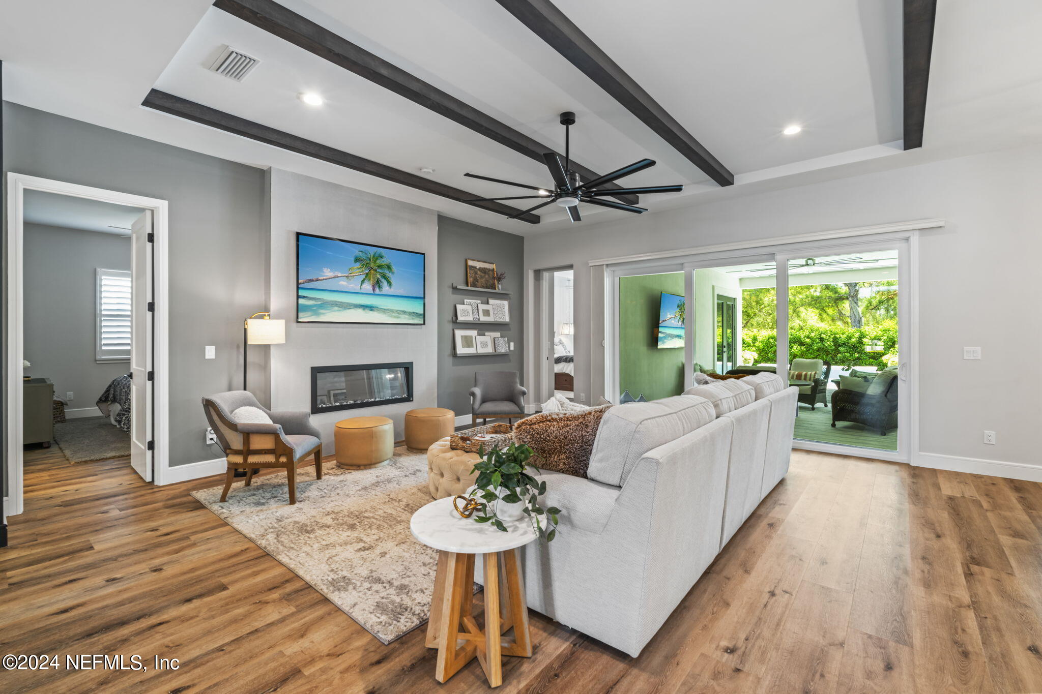 401 LACOSTA VILLA Court