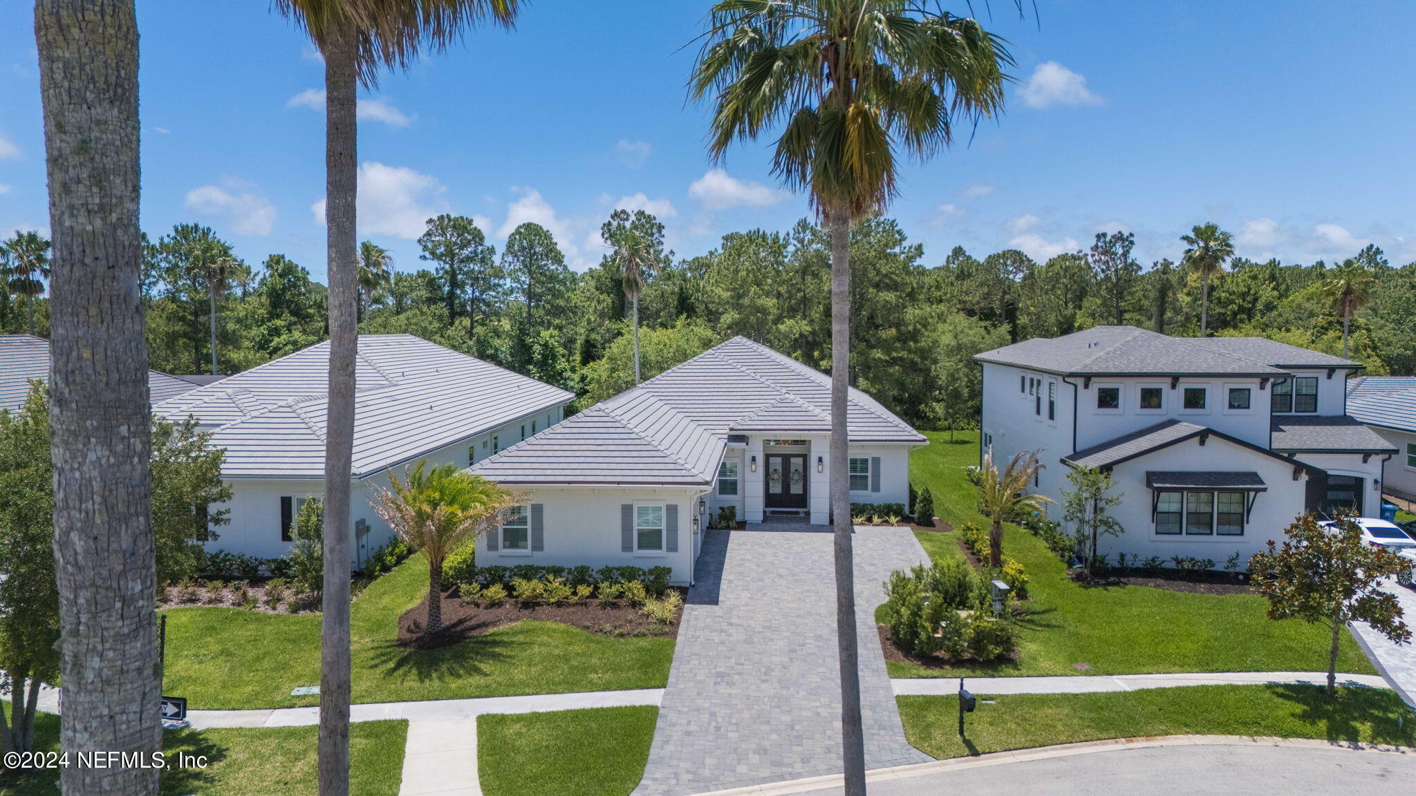 401 LACOSTA VILLA Court