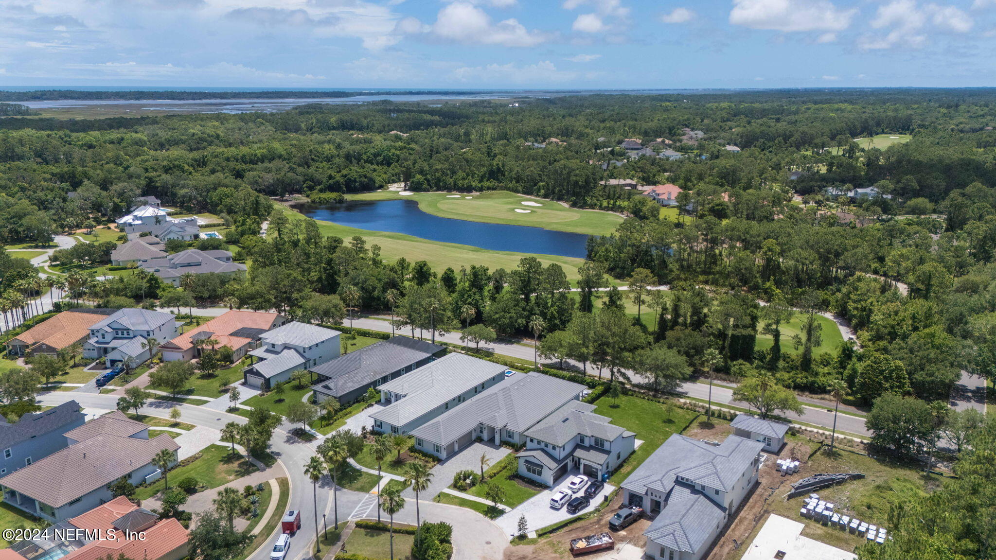 401 LACOSTA VILLA Court