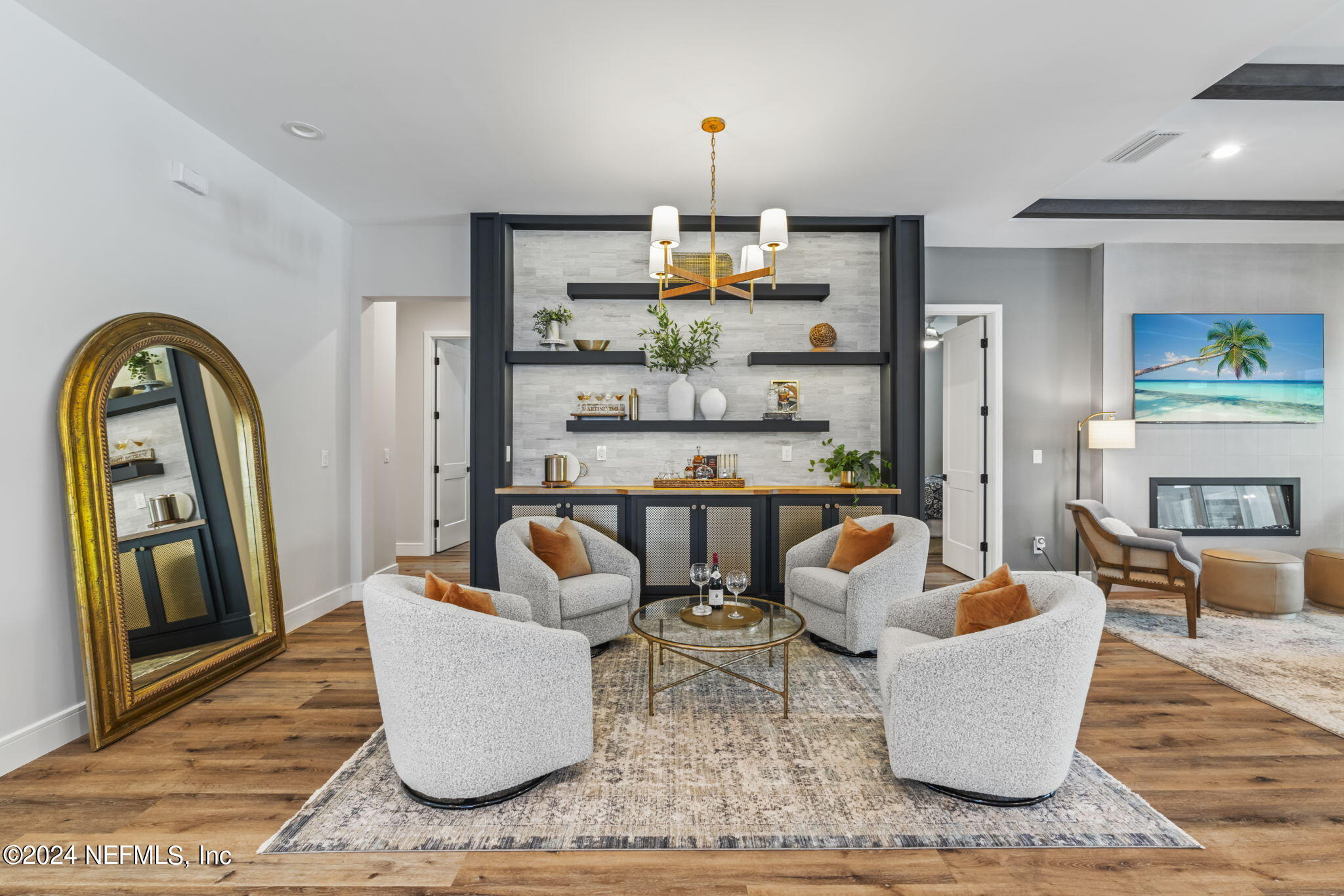 401 LACOSTA VILLA Court