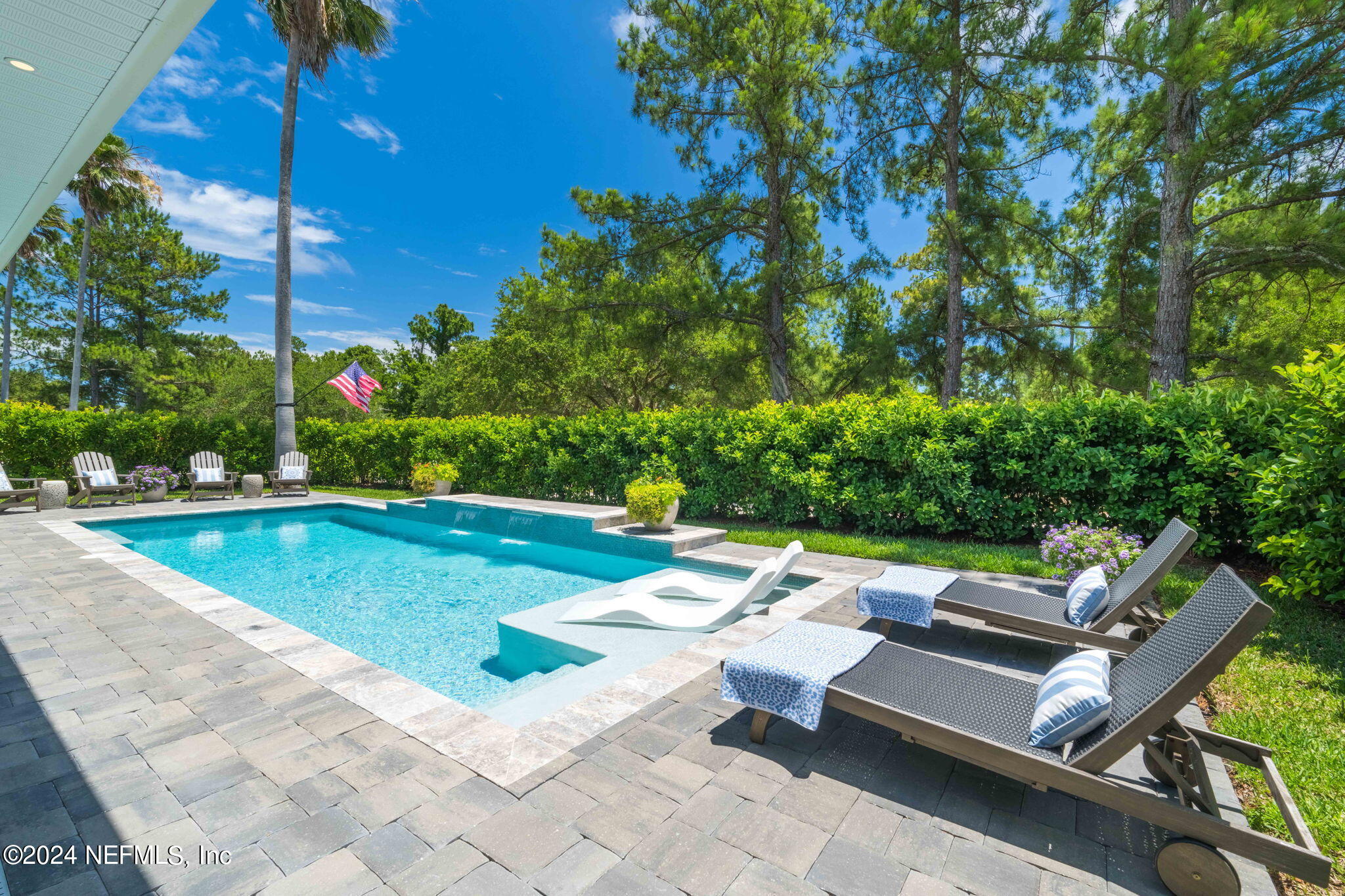 401 LACOSTA VILLA Court