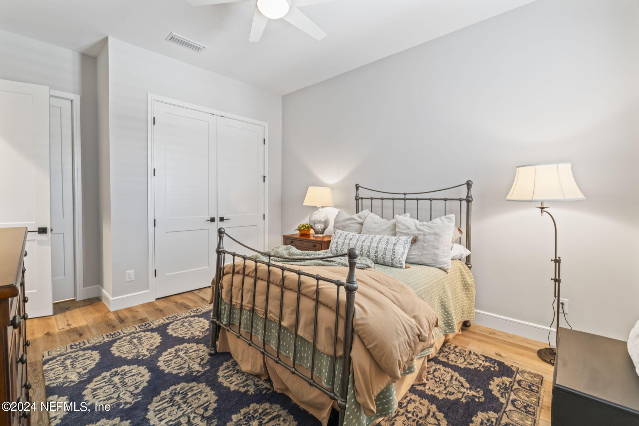 401 LACOSTA VILLA Court