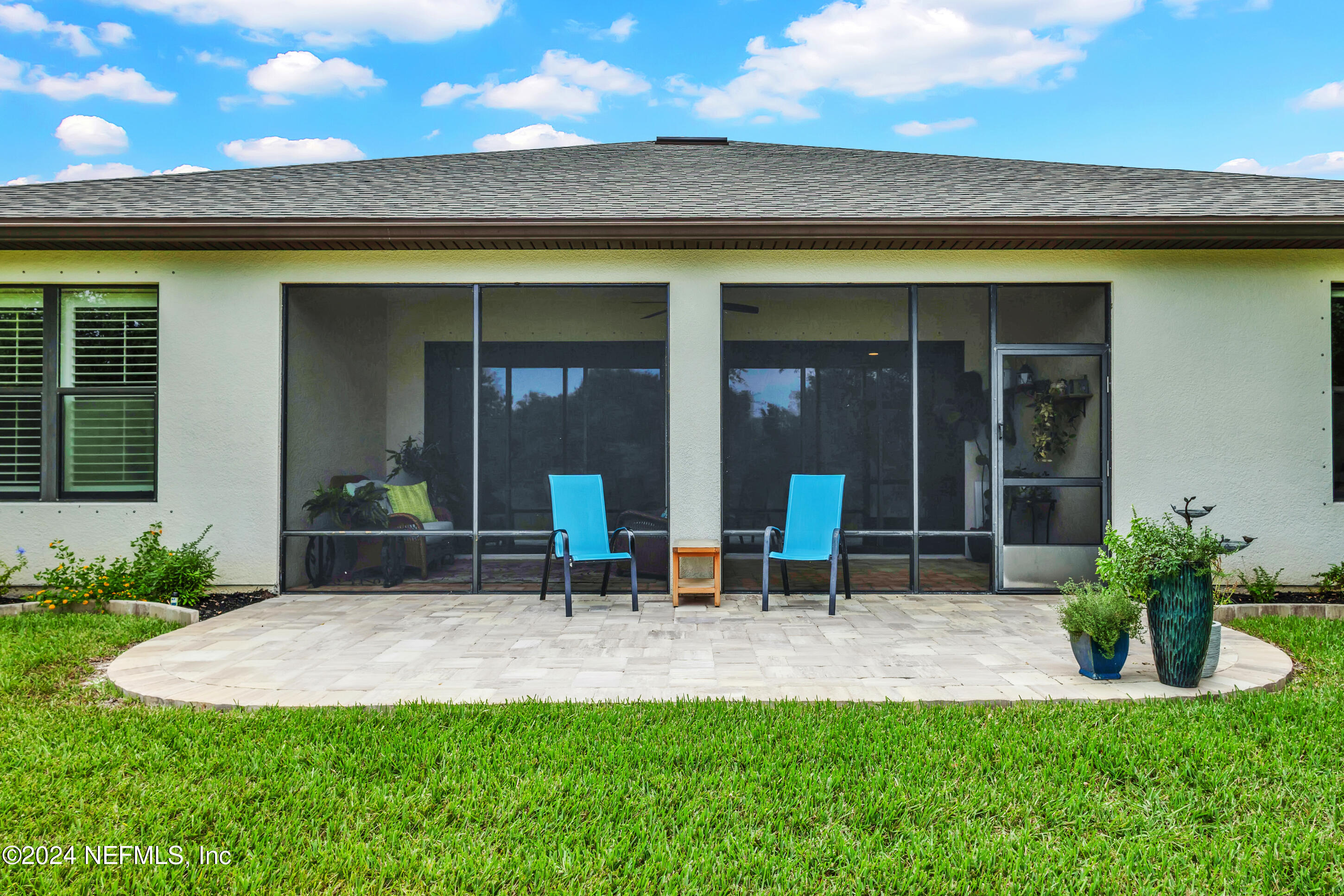 584 RIVER RUN Boulevard