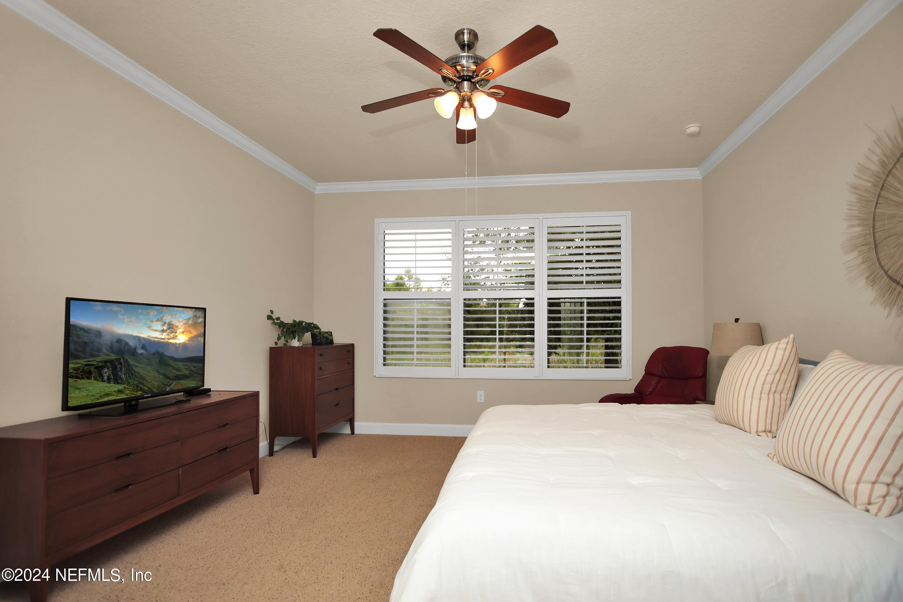 584 RIVER RUN Boulevard