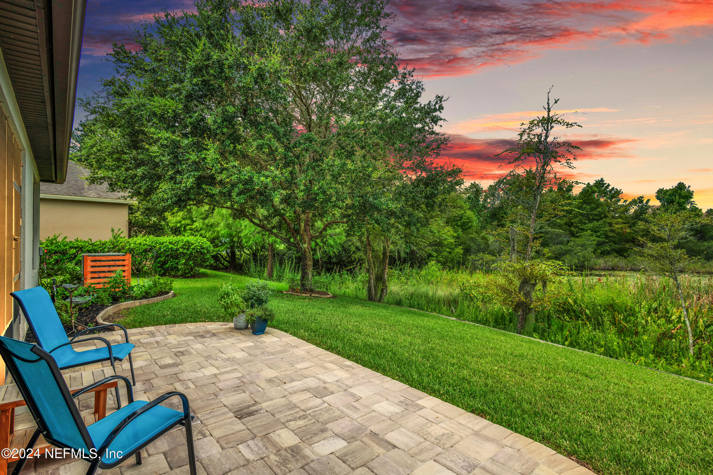 584 RIVER RUN Boulevard