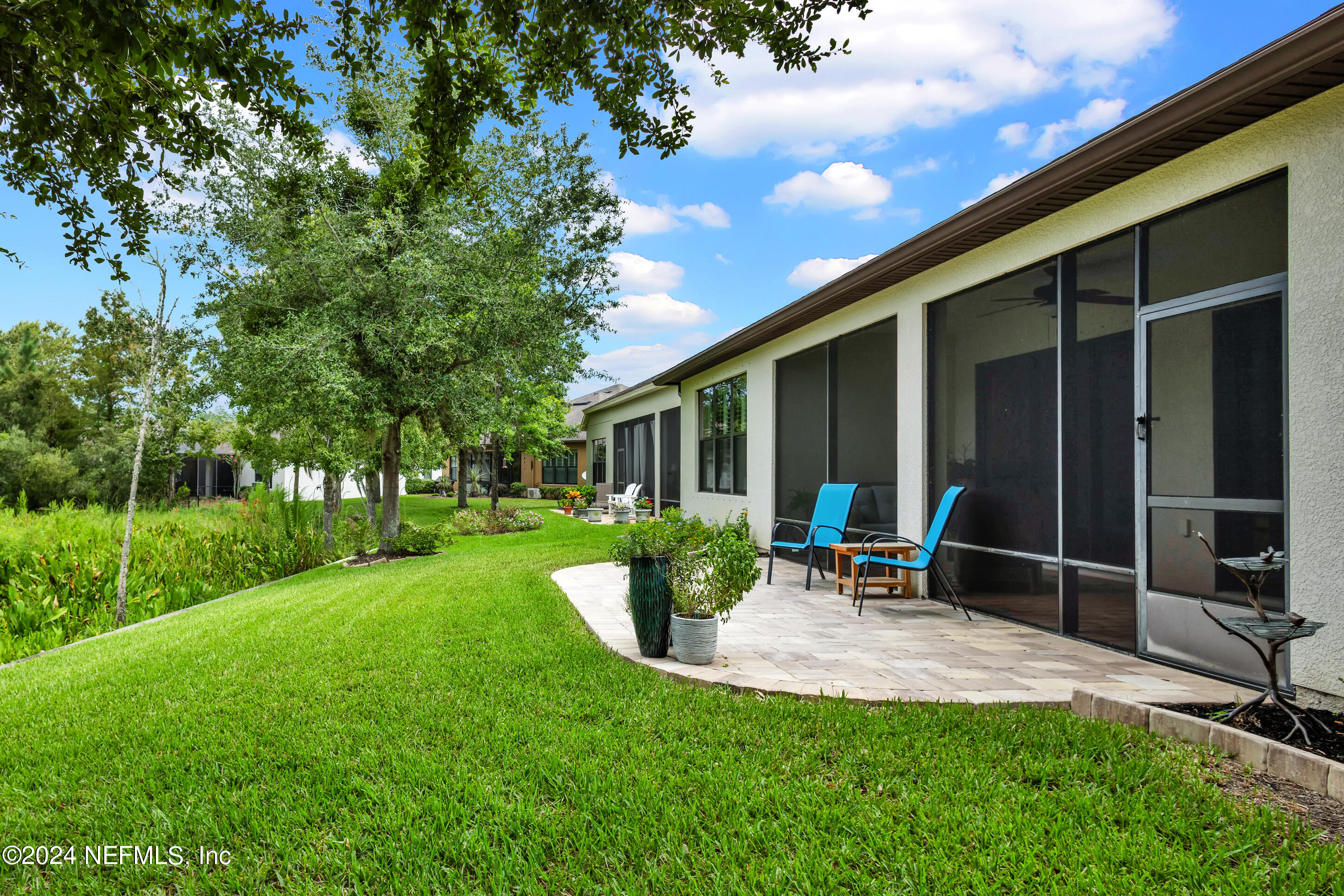 584 RIVER RUN Boulevard