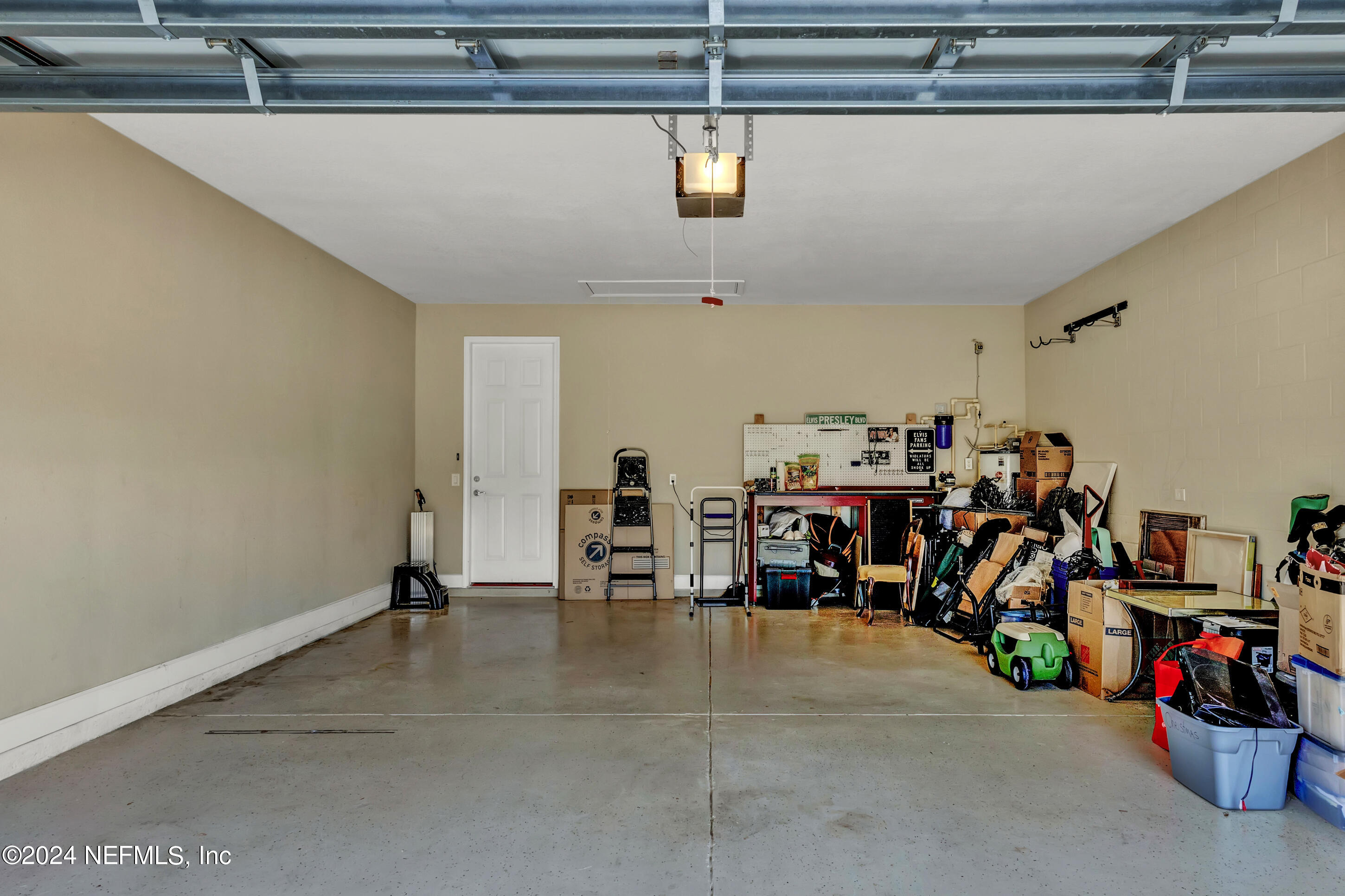 584 RIVER RUN Boulevard