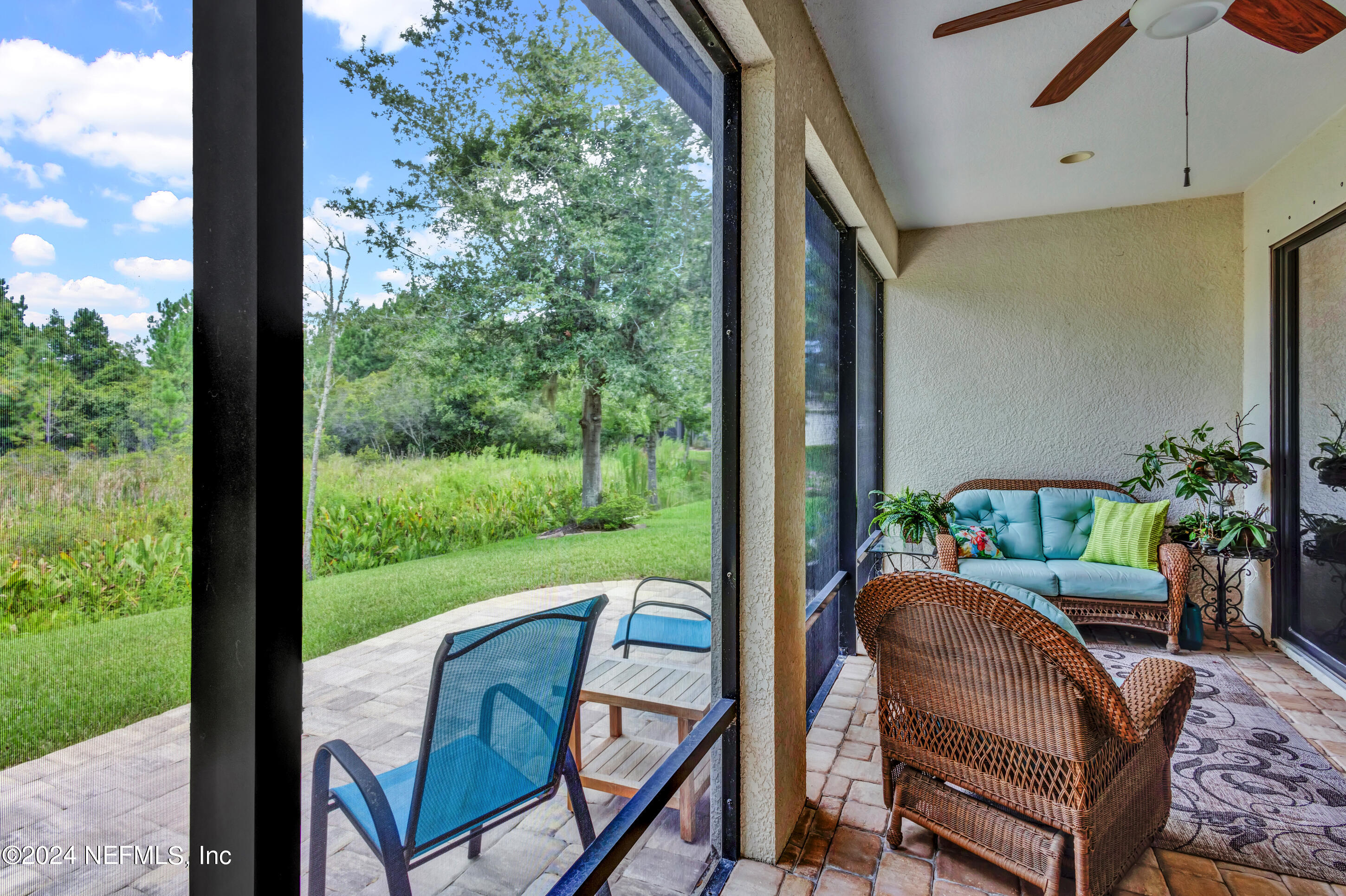 584 RIVER RUN Boulevard