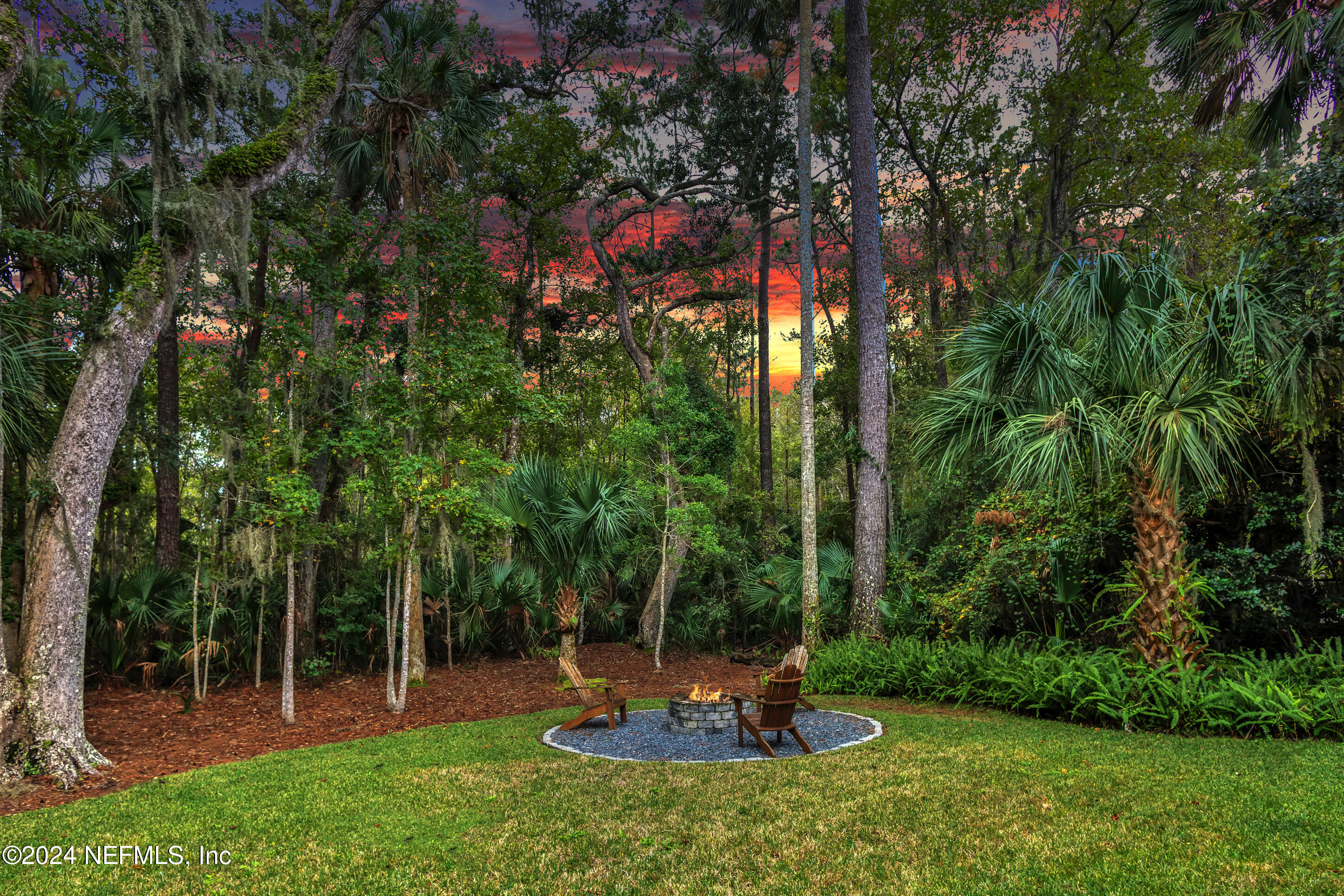 536 HONEY LOCUST Lane