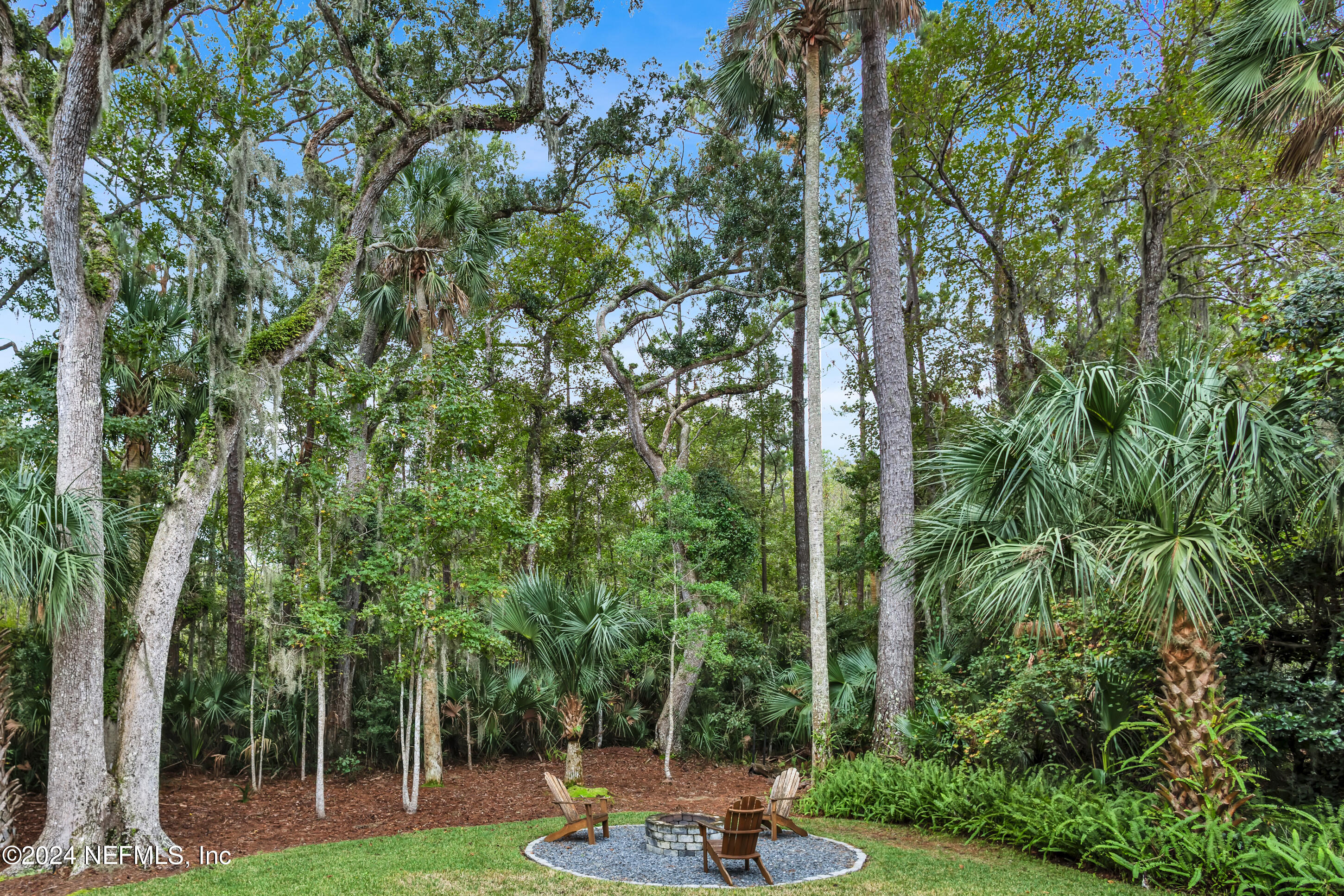 536 HONEY LOCUST Lane