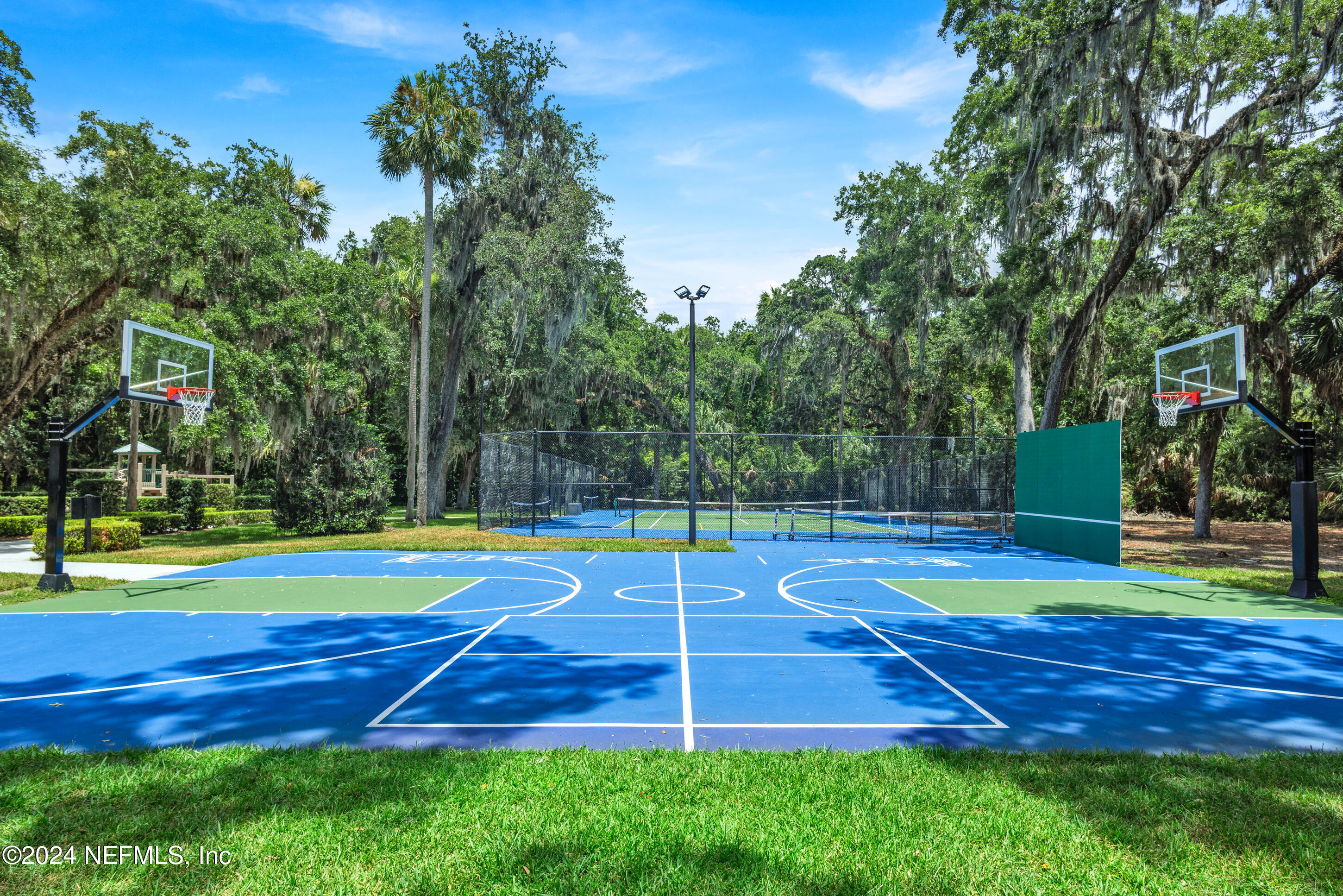 536 HONEY LOCUST Lane