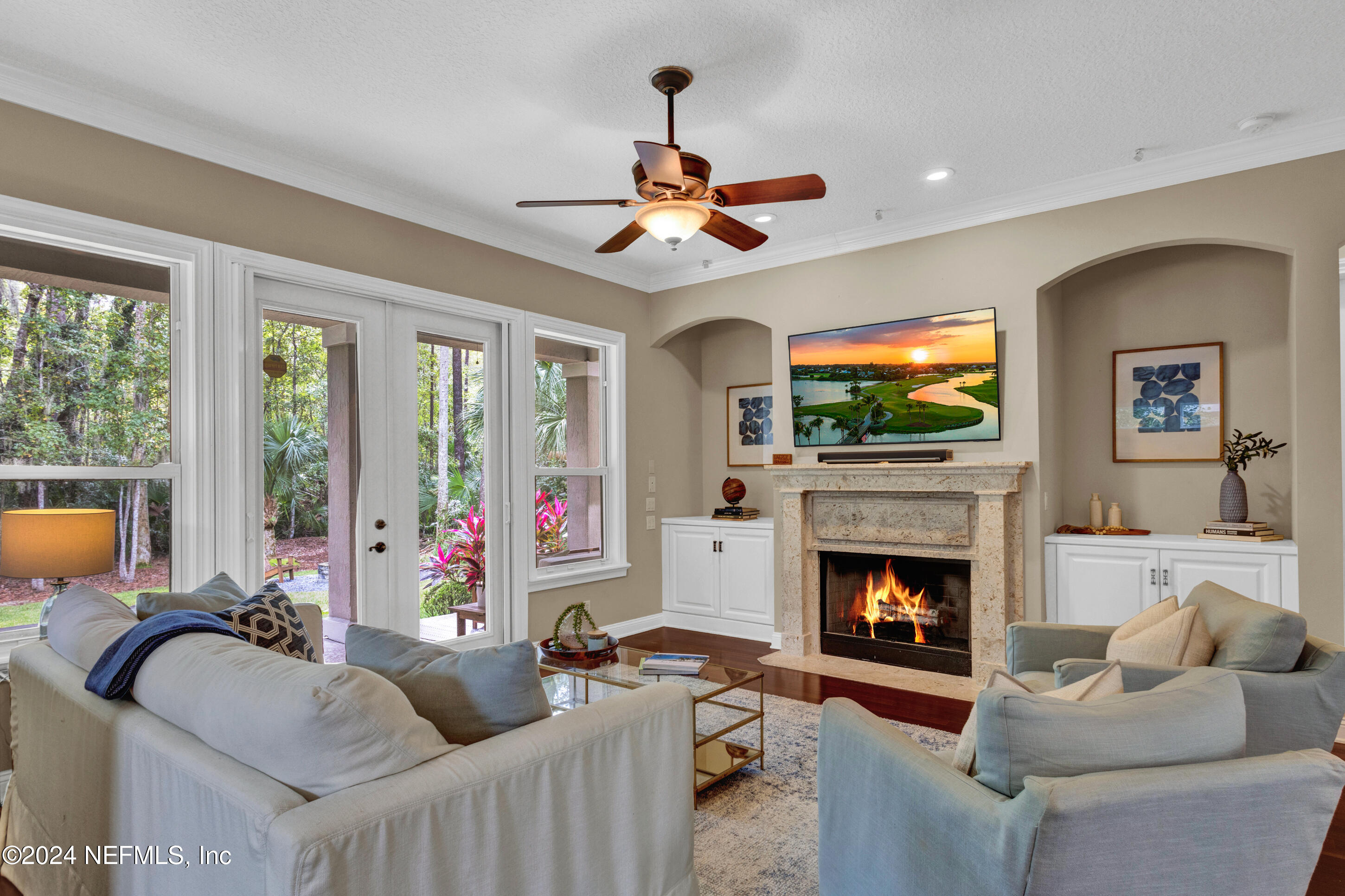 536 HONEY LOCUST Lane