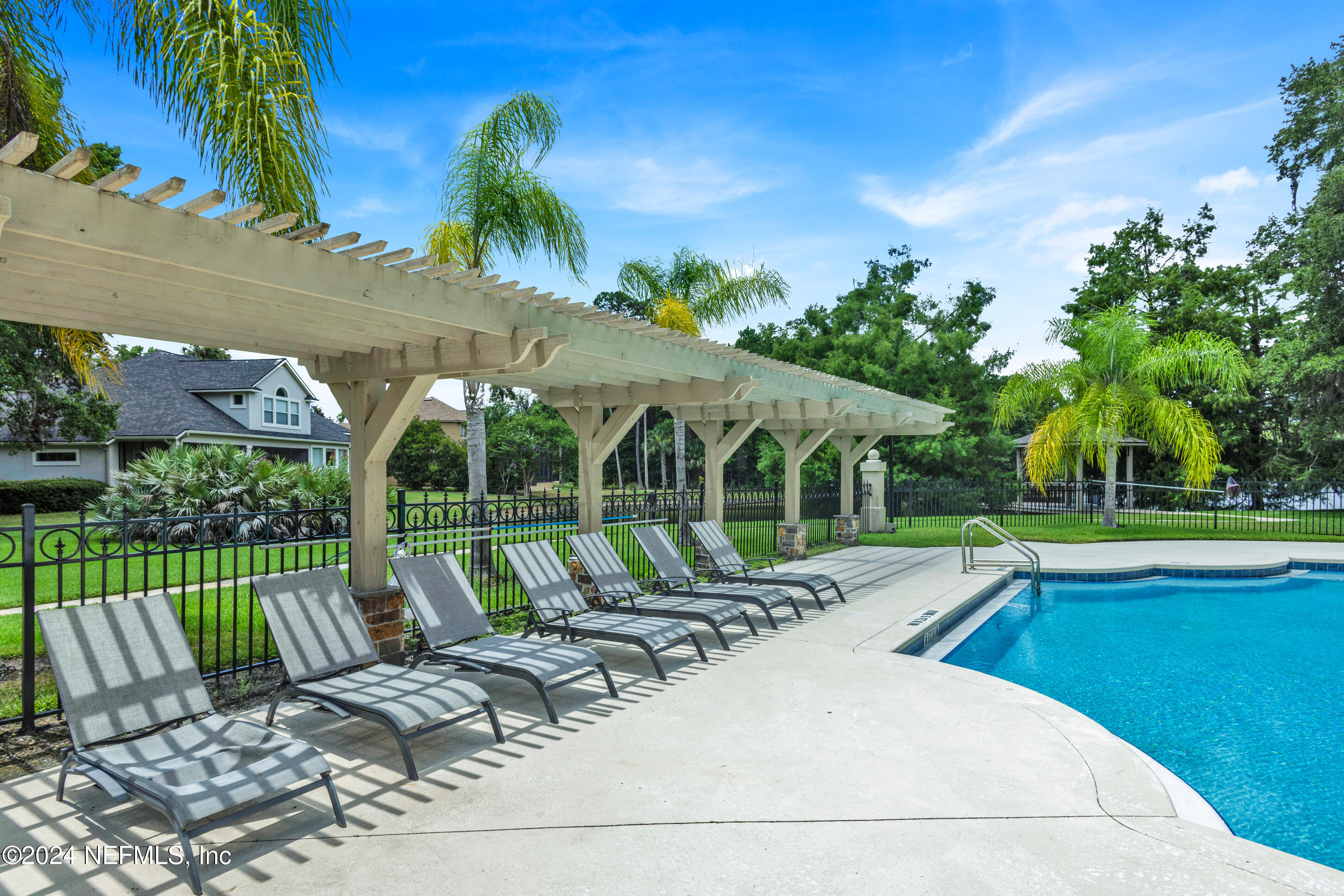 536 HONEY LOCUST Lane